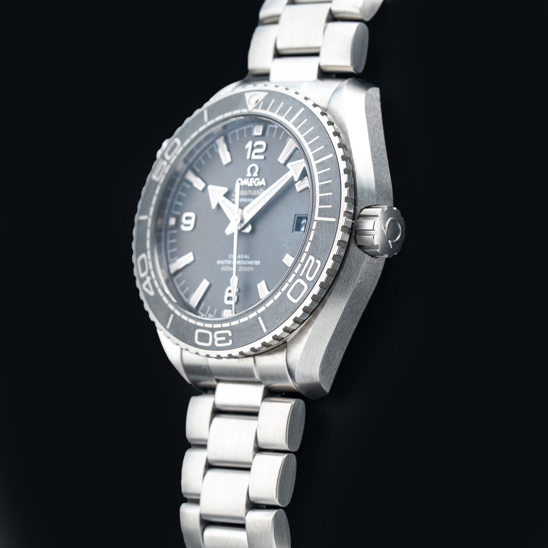 Omega 215.32.44.21.01.002 Planet Ocean Seamaster 600M Grey