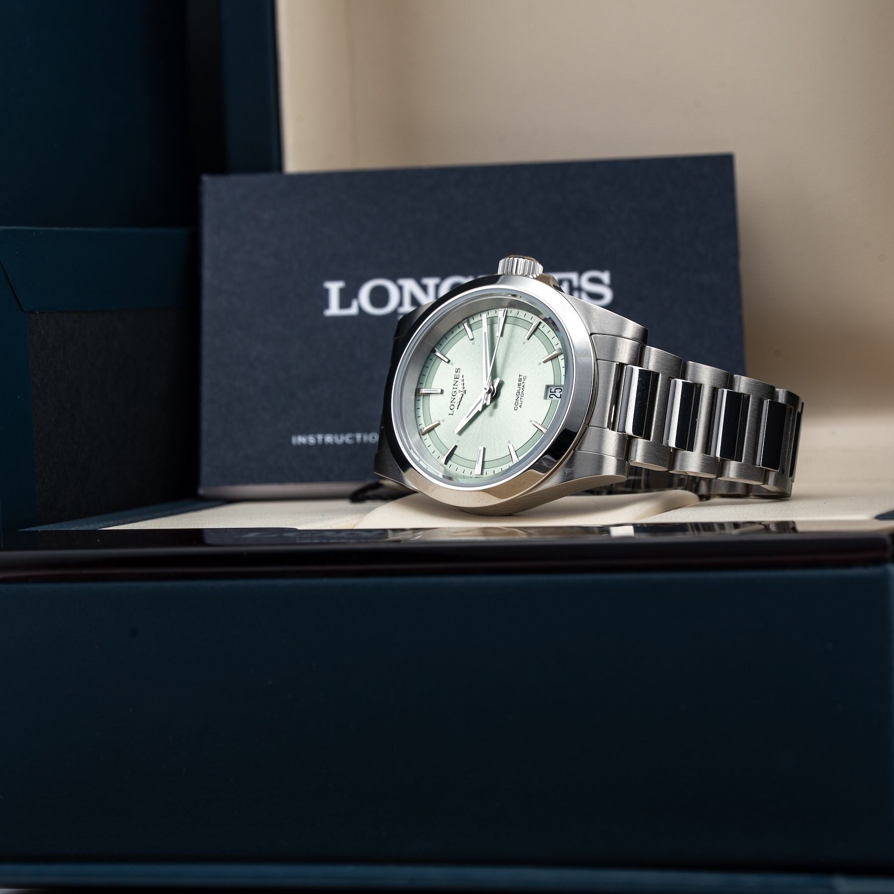 Longines L3.430.4.02.6 Conquest Sunray Green On Bracelet