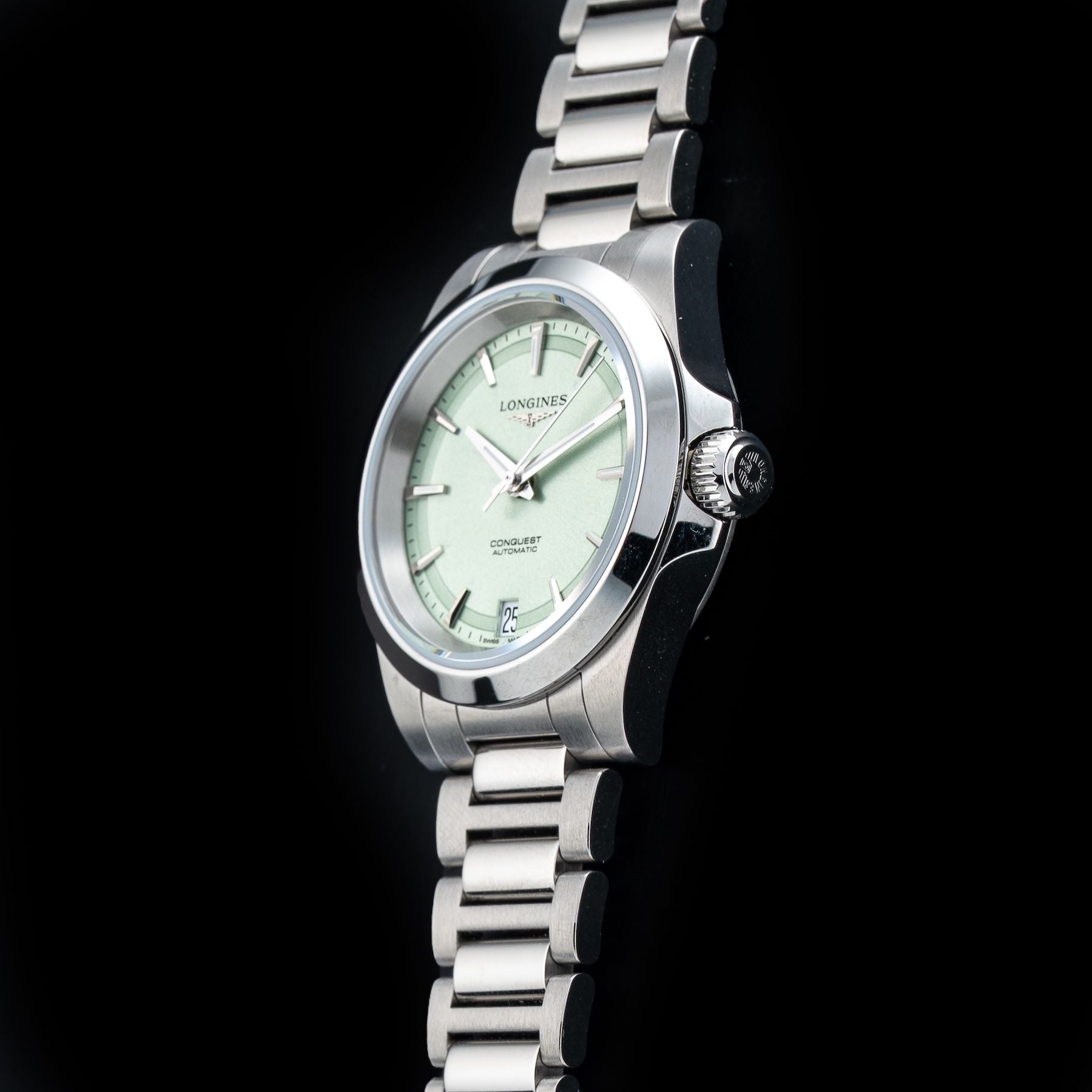 Longines L3.430.4.02.6 Conquest Sunray Green On Bracelet
