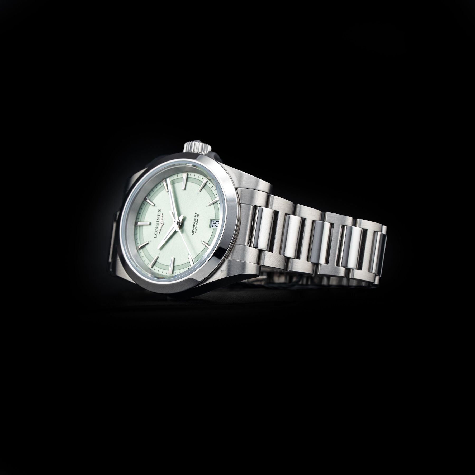 Longines L3.430.4.02.6 Conquest Sunray Green On Bracelet