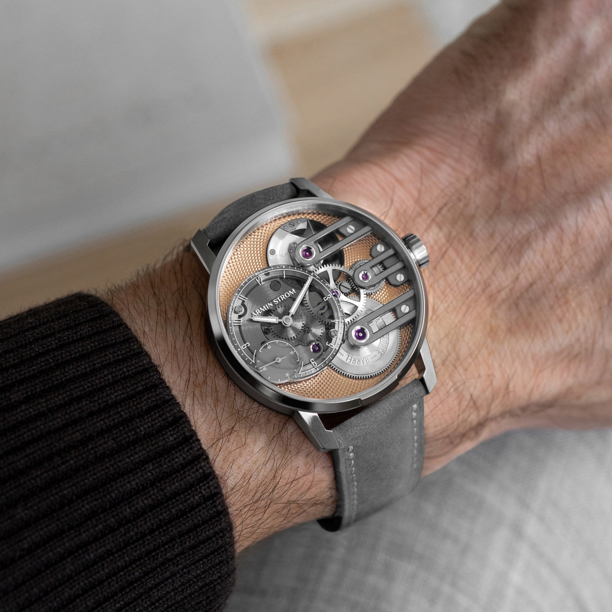 Armin Strom Gravity Equal Force Ultimate Sapphire Salmon