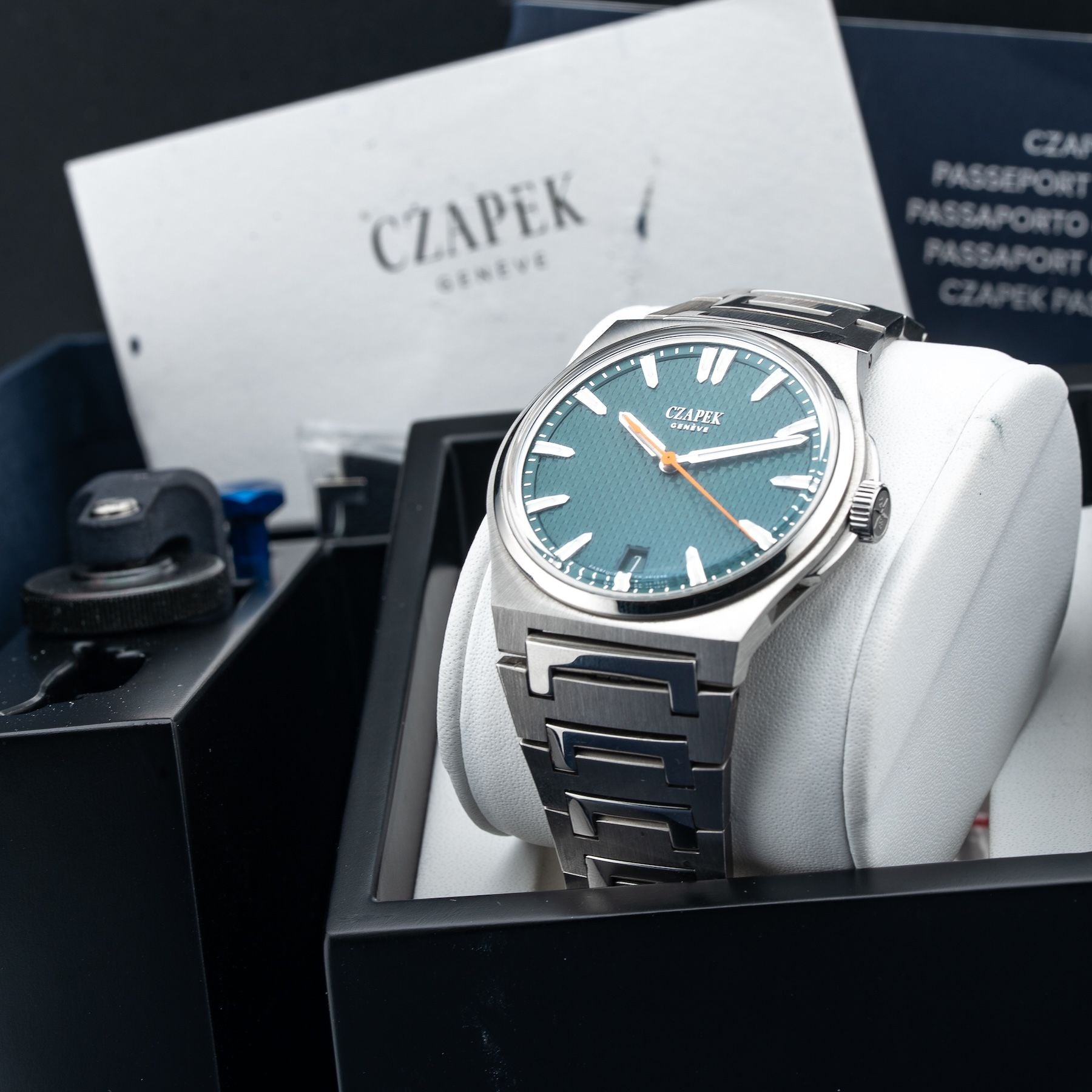 Czapek Antarctique Passage De Drake Viridian Green Limited Edition