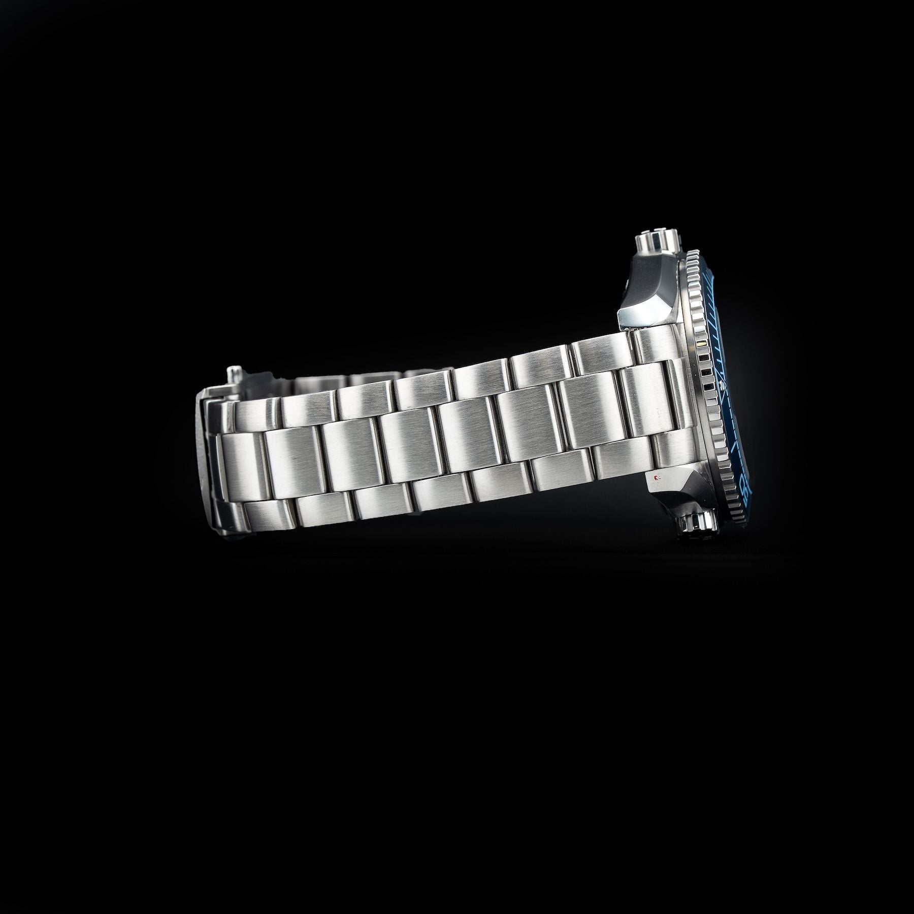 Omega 215.30.40.20.03.002 Seamaster Planet Ocean 600M Summer Blue