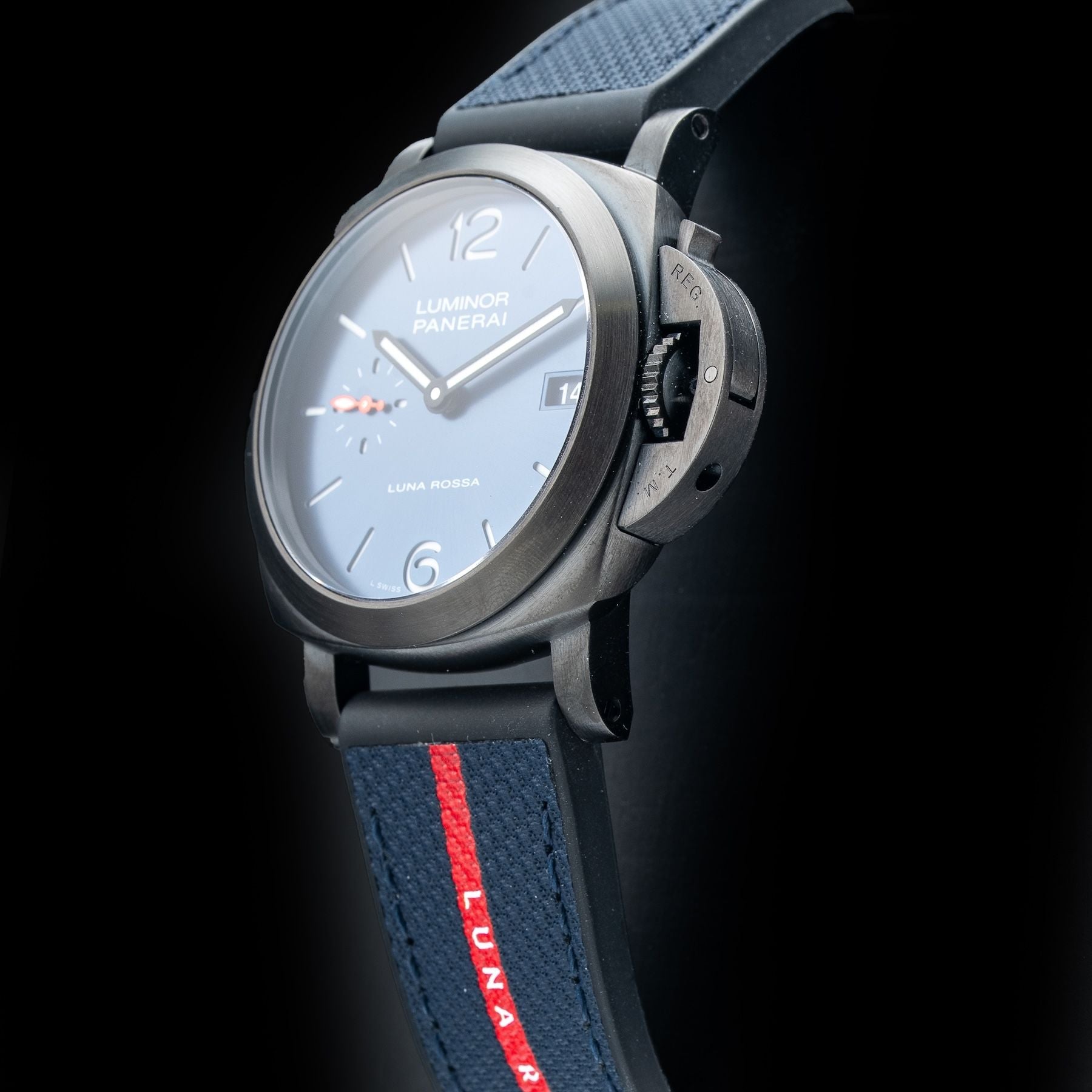 Panerai PAM01408 Luminor Quaranta Steel DLC Luna Rossa