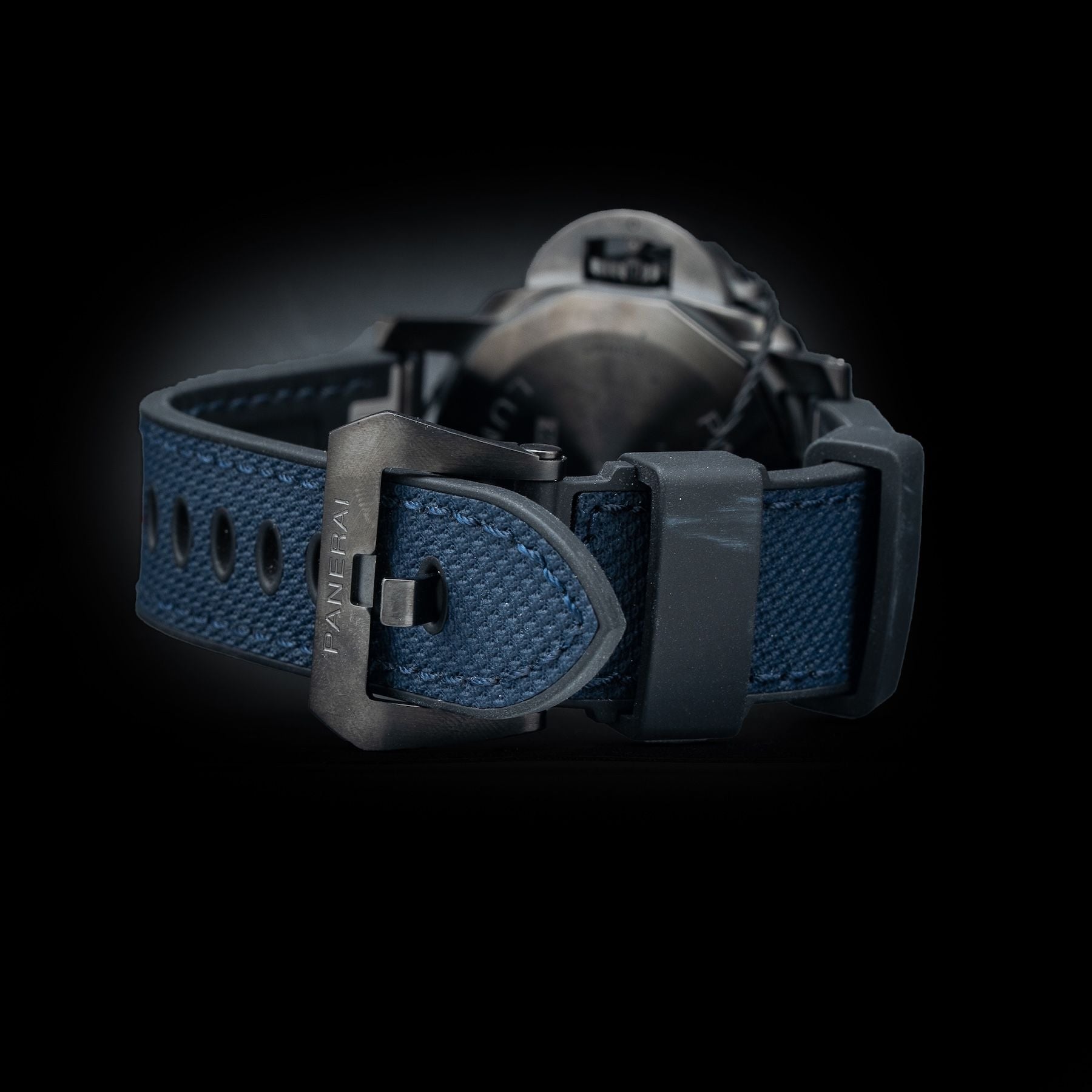 Panerai PAM01408 Luminor Quaranta Steel DLC Luna Rossa
