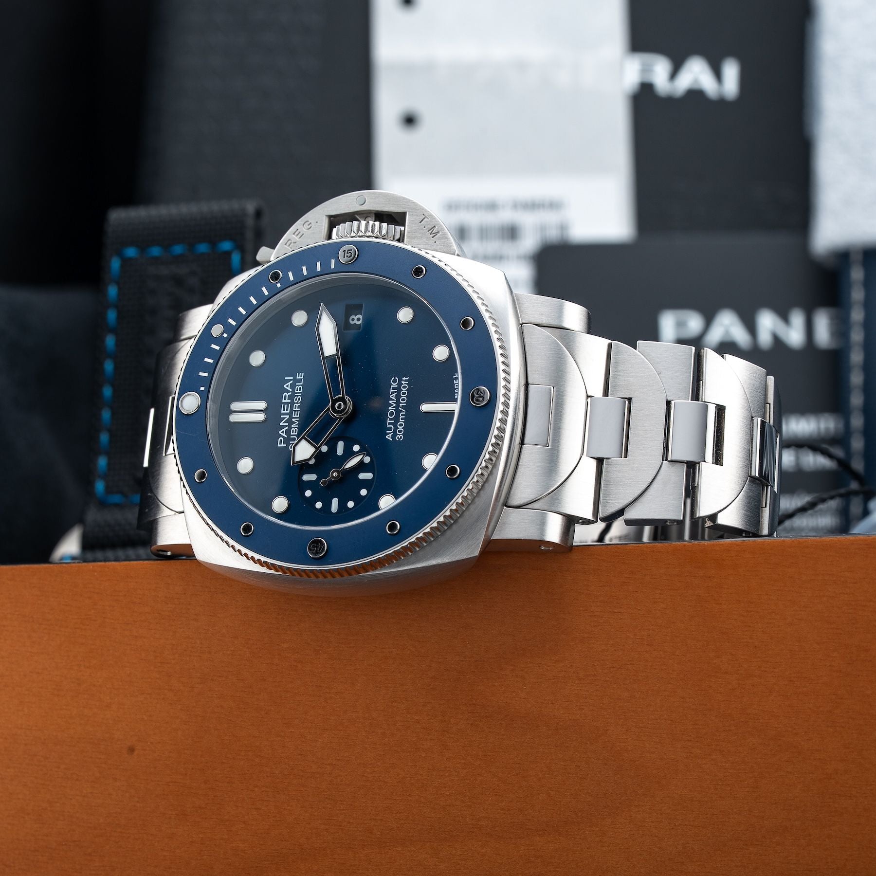 Panerai PAM01068 Submersible Blue Notte