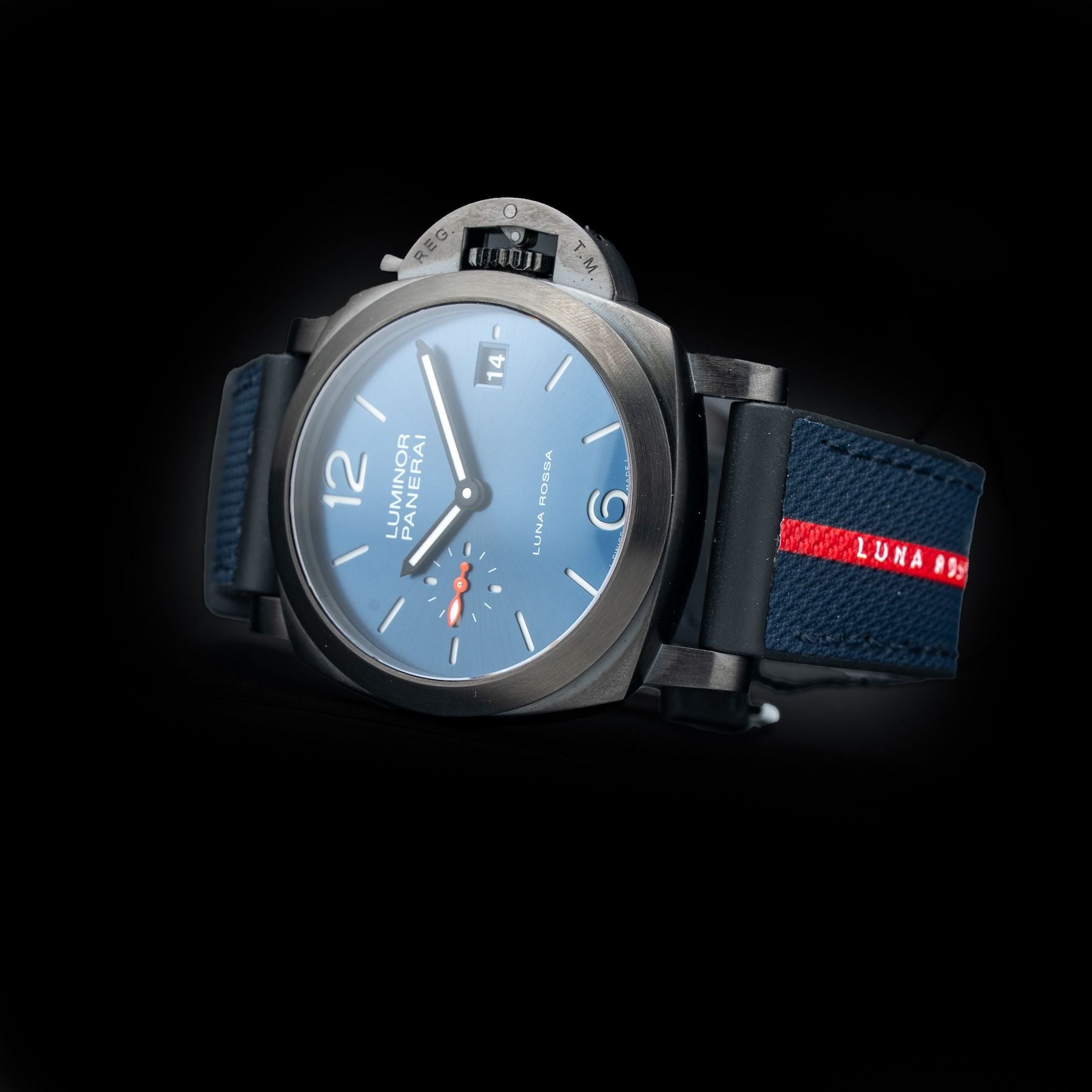 Panerai PAM01408 Luminor Quaranta Steel DLC Luna Rossa