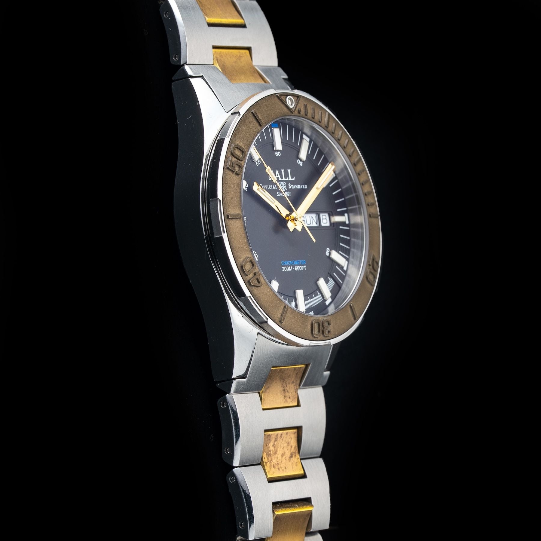 Ball DM3030B-S8CJ-BK Roadmaster Archangel 40mm Blue Dial on Bracelet