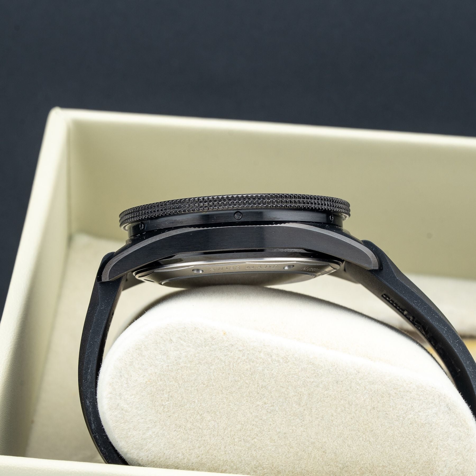 Ball DD3208B-P2C-BE Engineer II M Skindiver Heritage Black On Strap