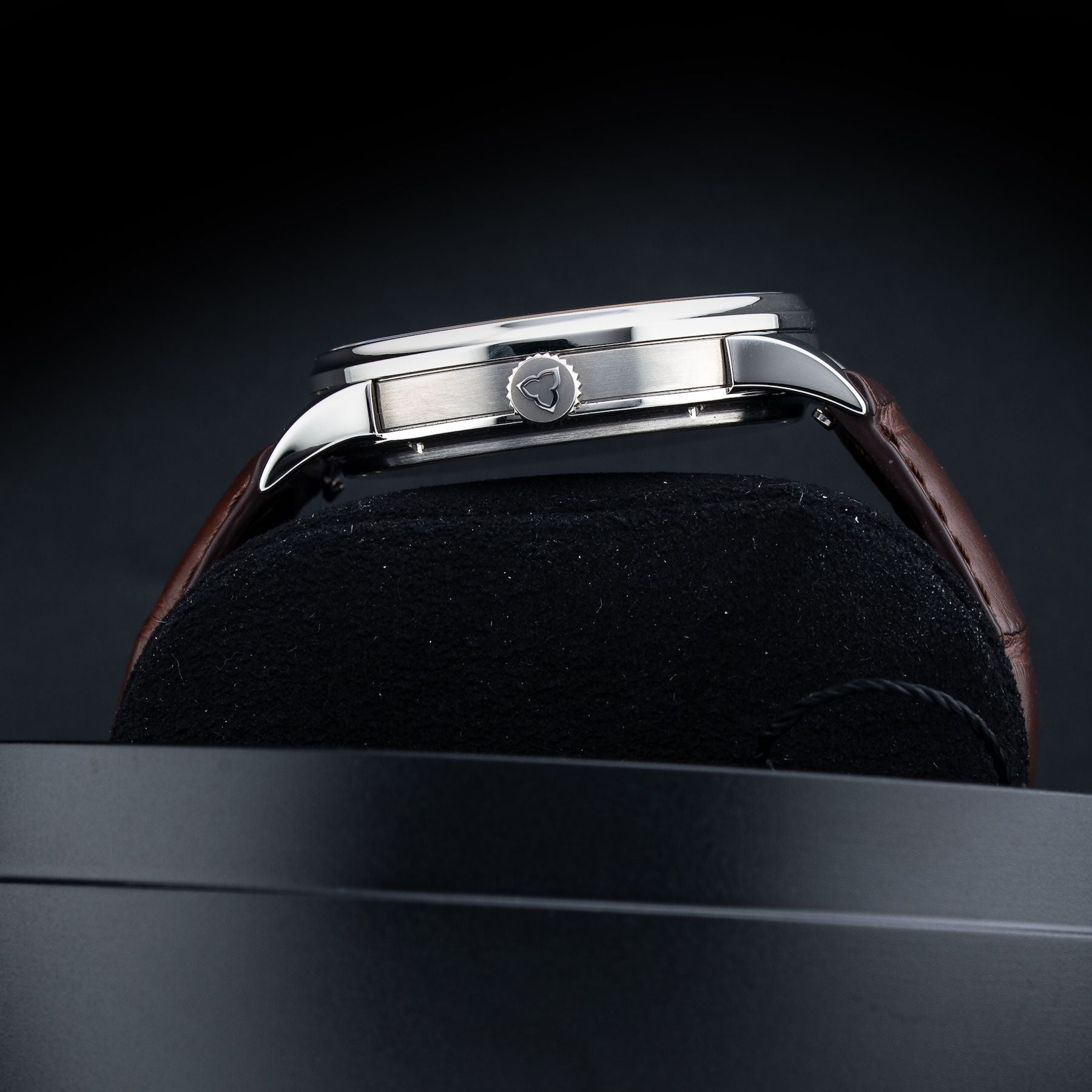 Trilobe NF06DG Nuit Fantastique Grained Dune Titanium 38.5mm