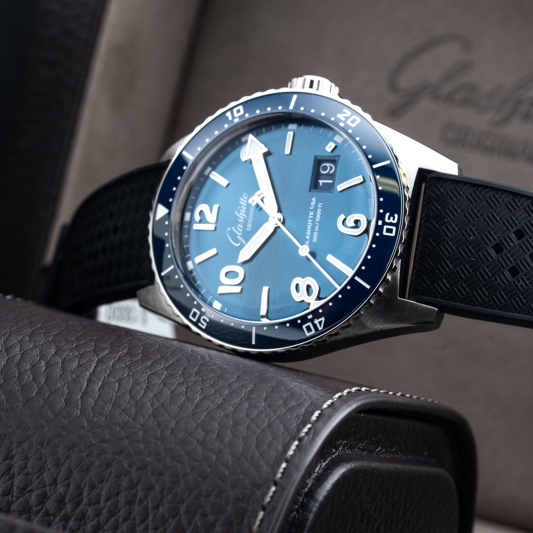 Glashütte Original SeaQ Panorama Date Blue Dial Rubber Strap