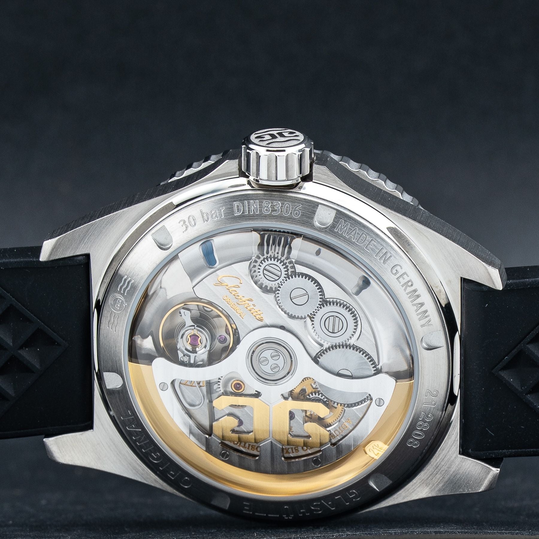 Glashütte Original SeaQ Panorama Date Blue Dial Rubber Strap