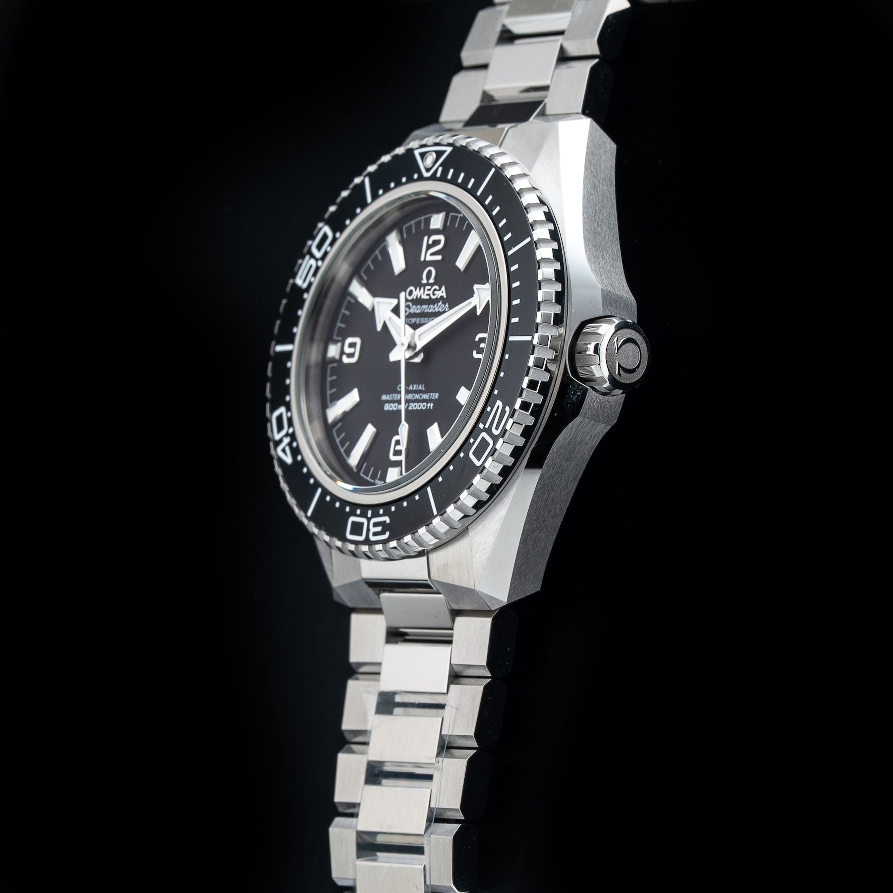 Omega 217.30.42.21.01.001 Seamaster Planet Ocean 600M