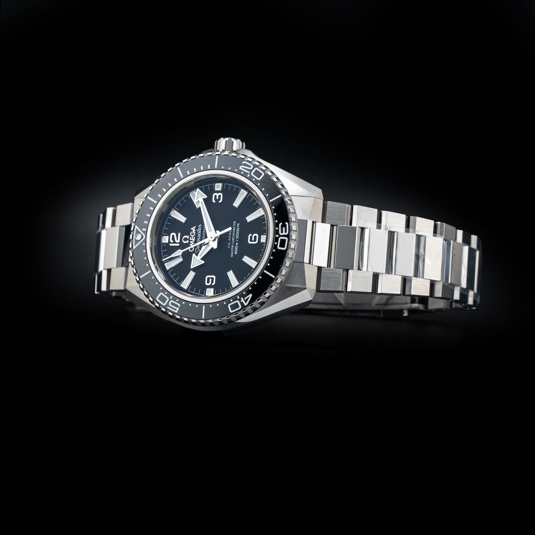 Omega 217.30.42.21.01.001 Seamaster Planet Ocean 600M