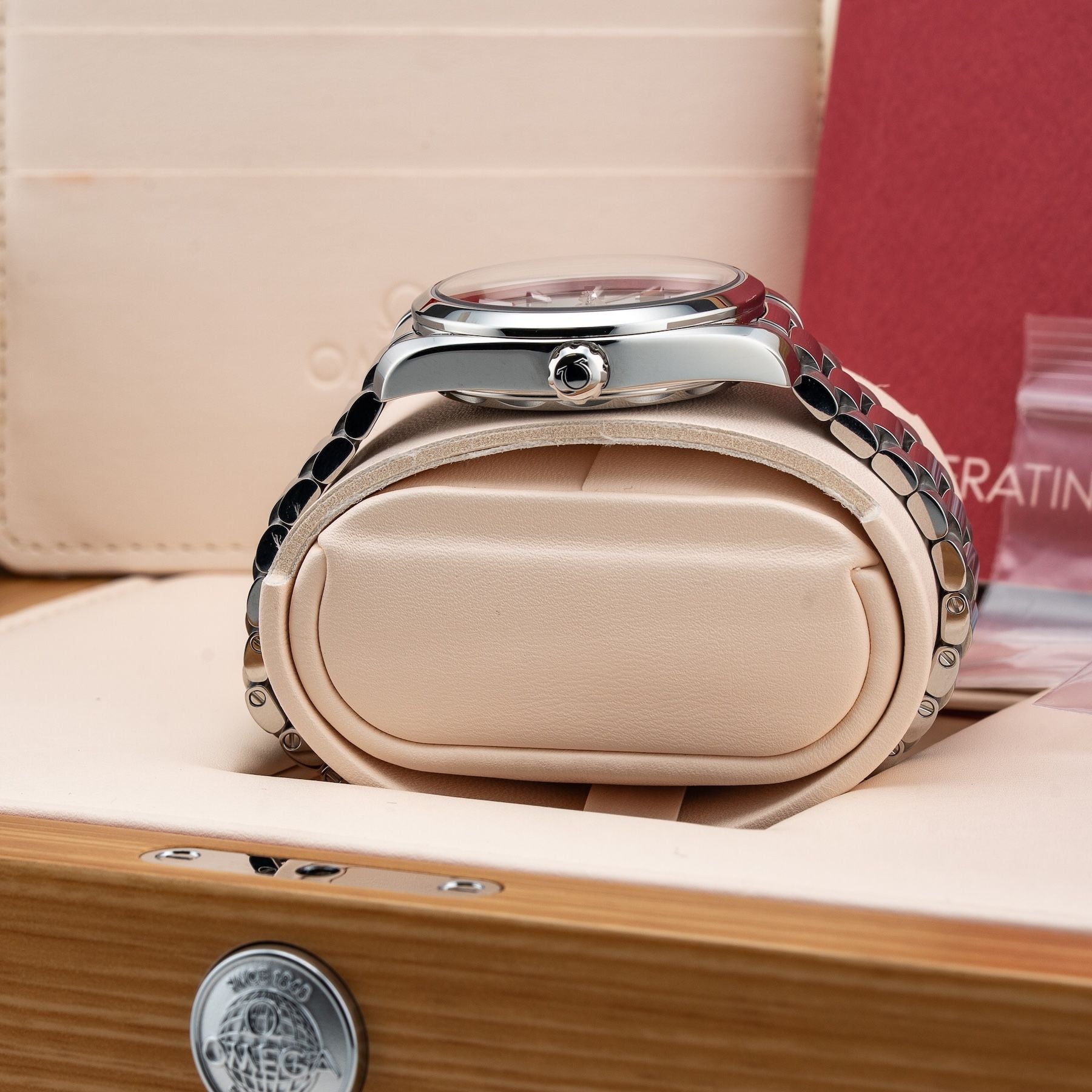 Omega Seamaster Aqua Terra 150M 38Mm Black Lacquer Dial 220.10.38.20.01.004