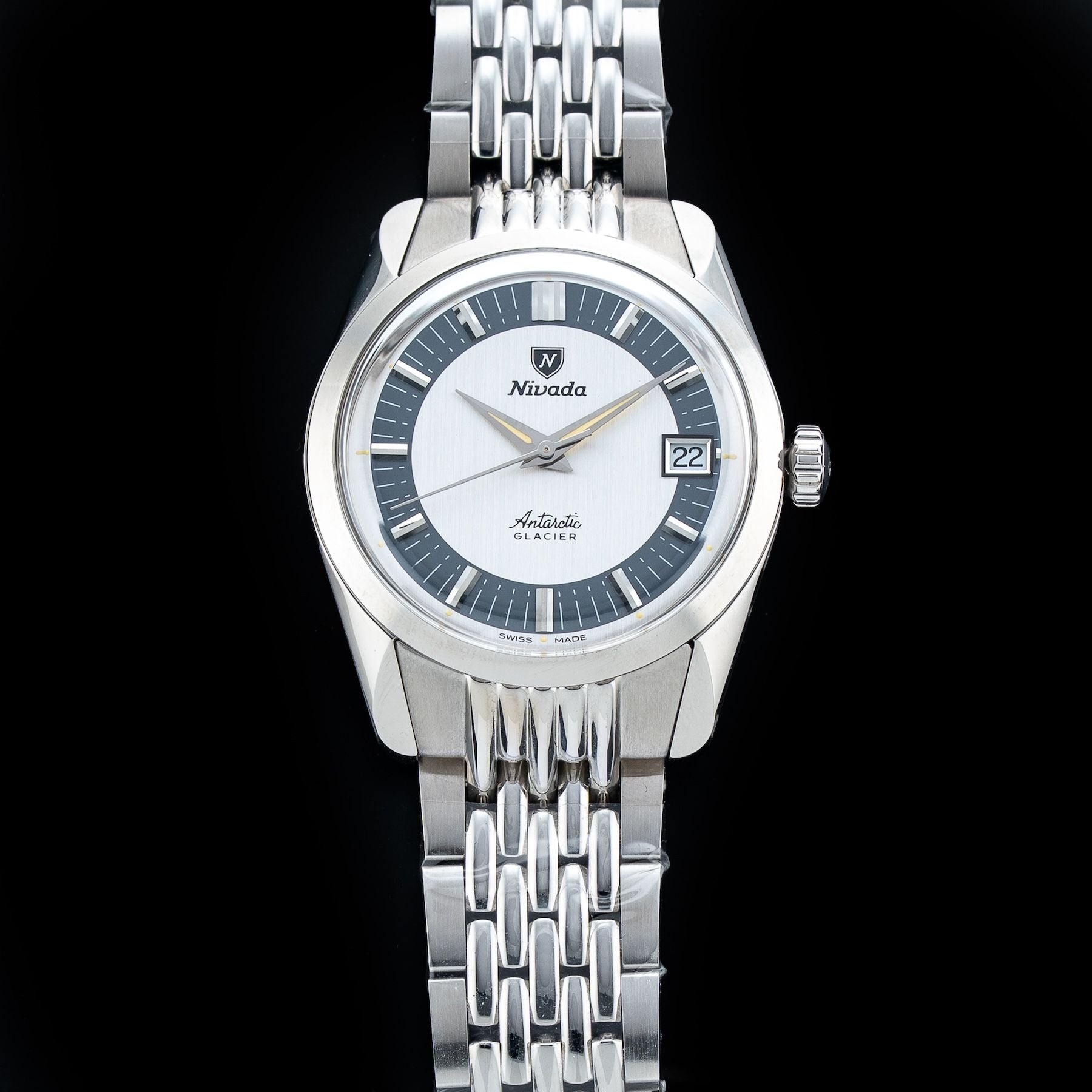 Nivada Grenchen 35020M04 Antarctic Glacier 35mm