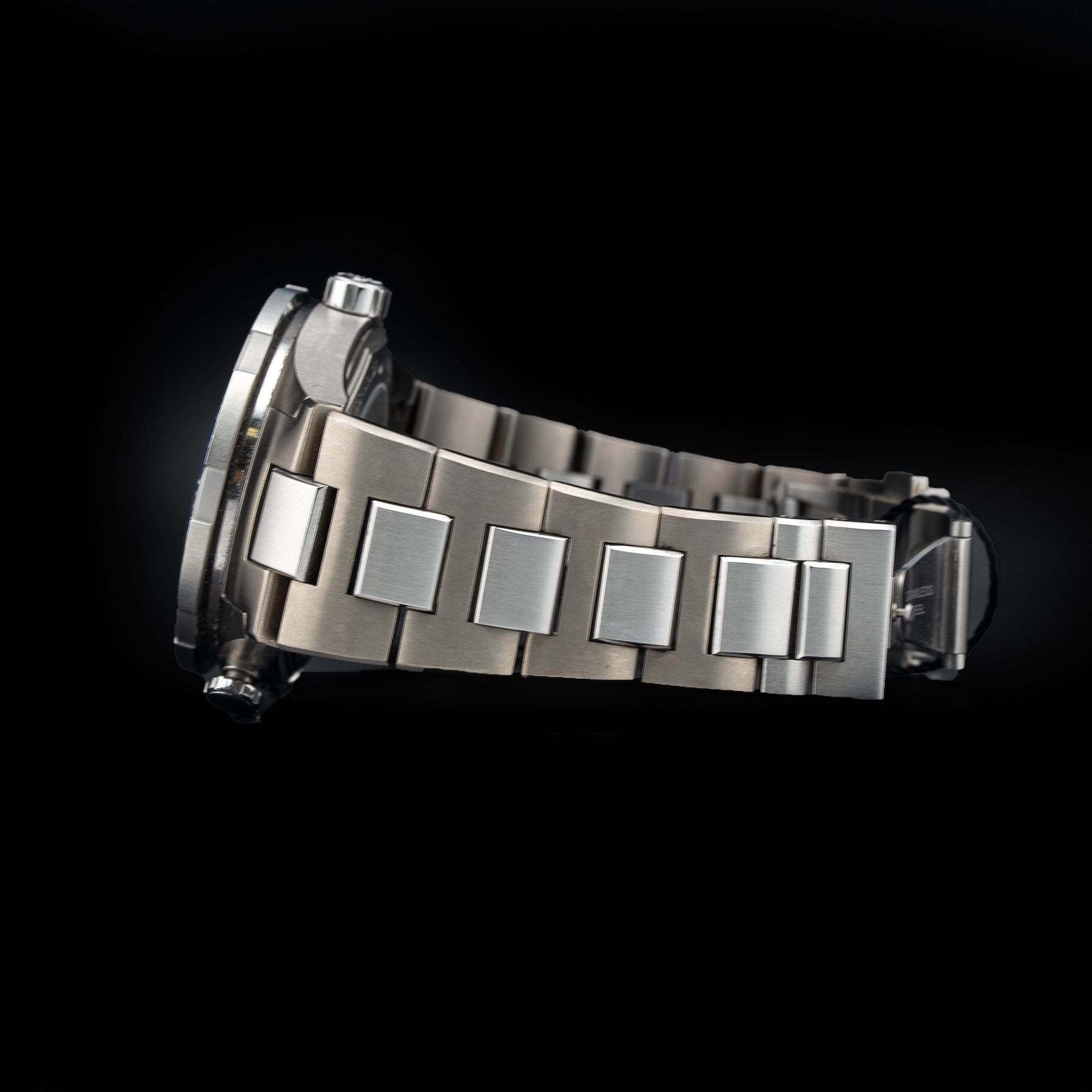 Ball DG3030B-S1CJ-BK Roadmaster Marine GMT