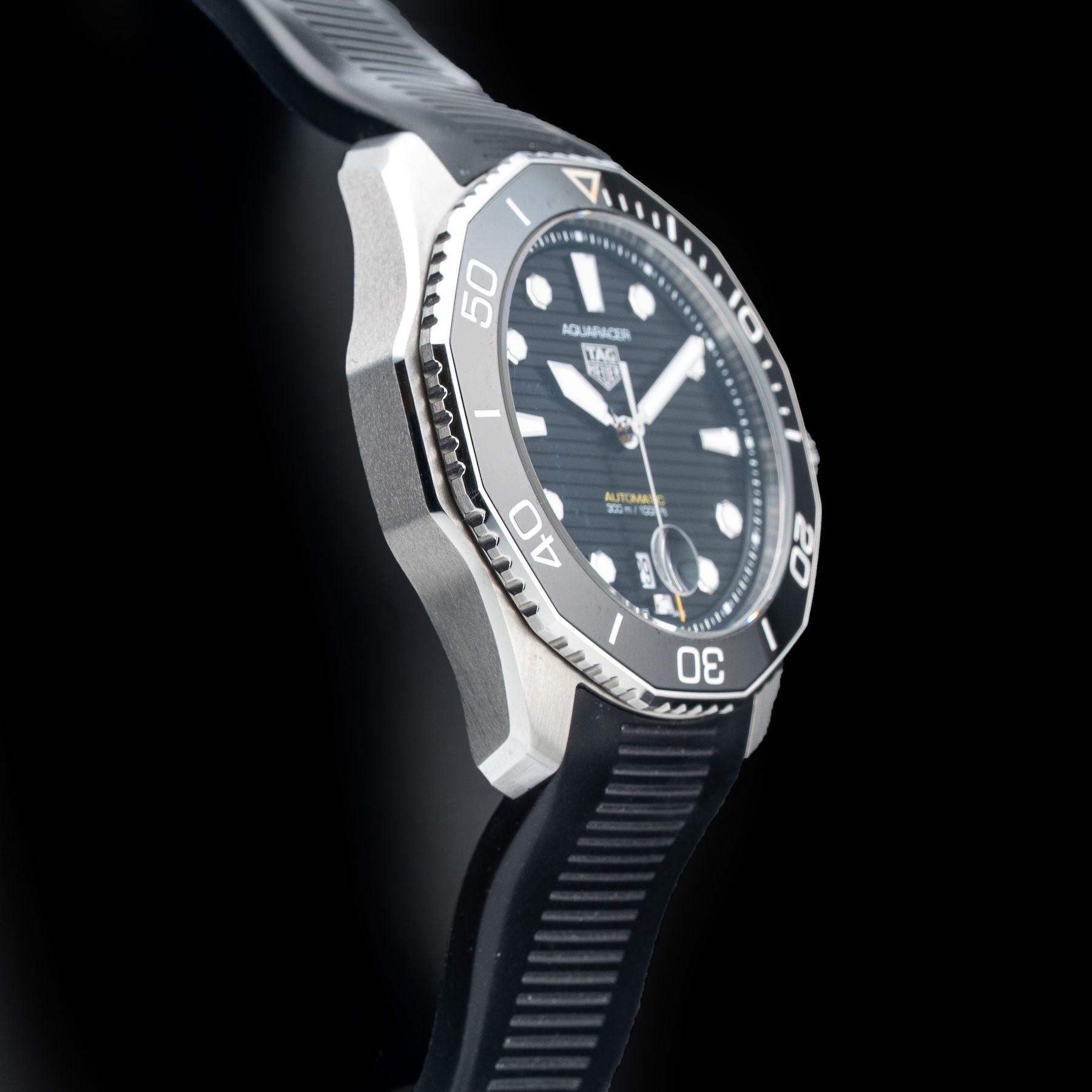 TAG Heuer WBP201A.FT6197 Aquaracer Professional 300 Date