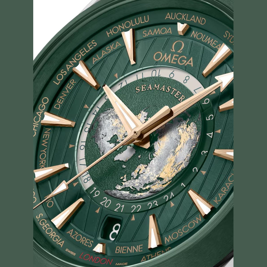 Omega 220.30.43.22.10.001 Seamaster Aqua Terra 150M Worldtimer 43mm Green Ceramic on Bracelet