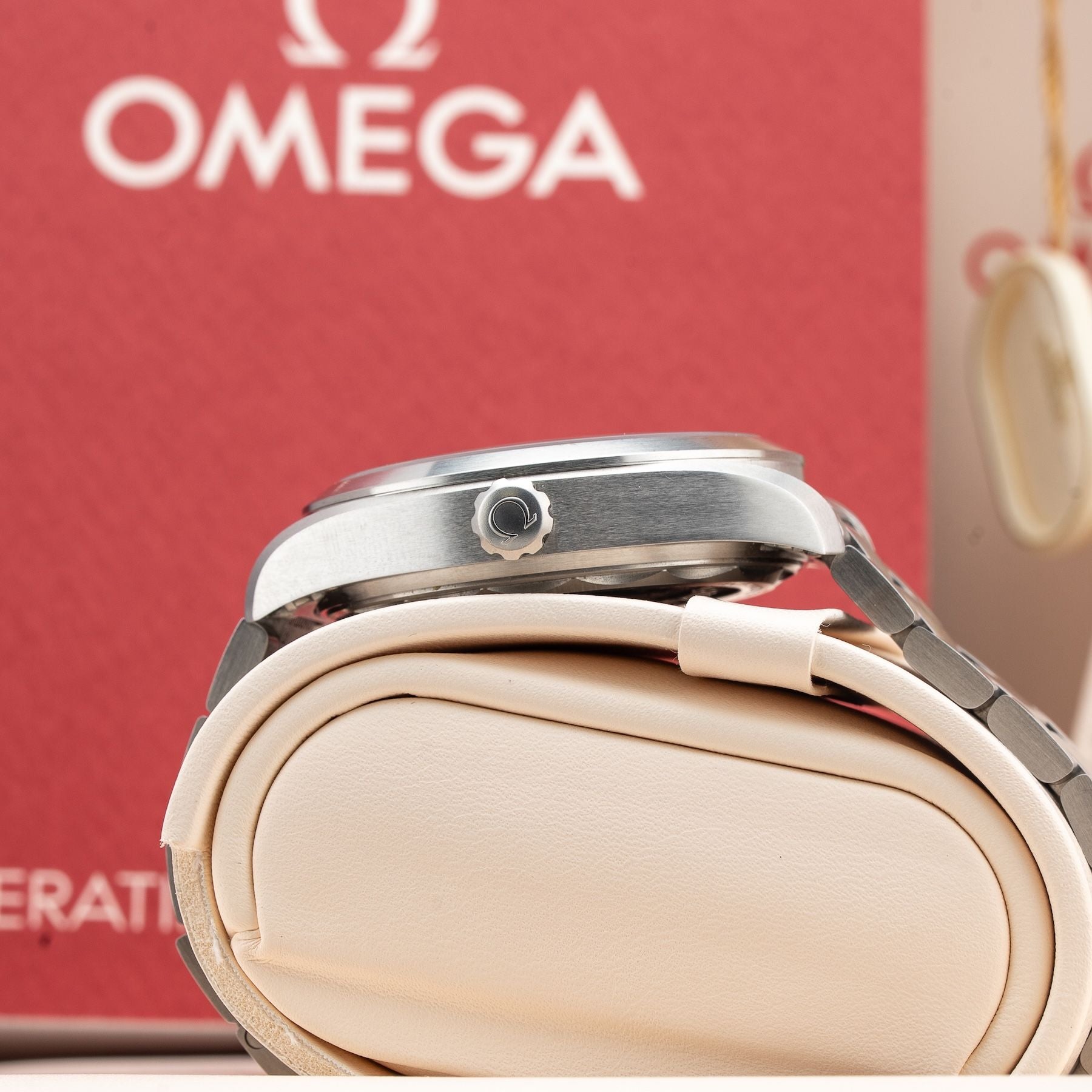 Omega 220.10.40.20.06.001 Railmaster Co-Axial Master Chronometer 40mm Grey Dial