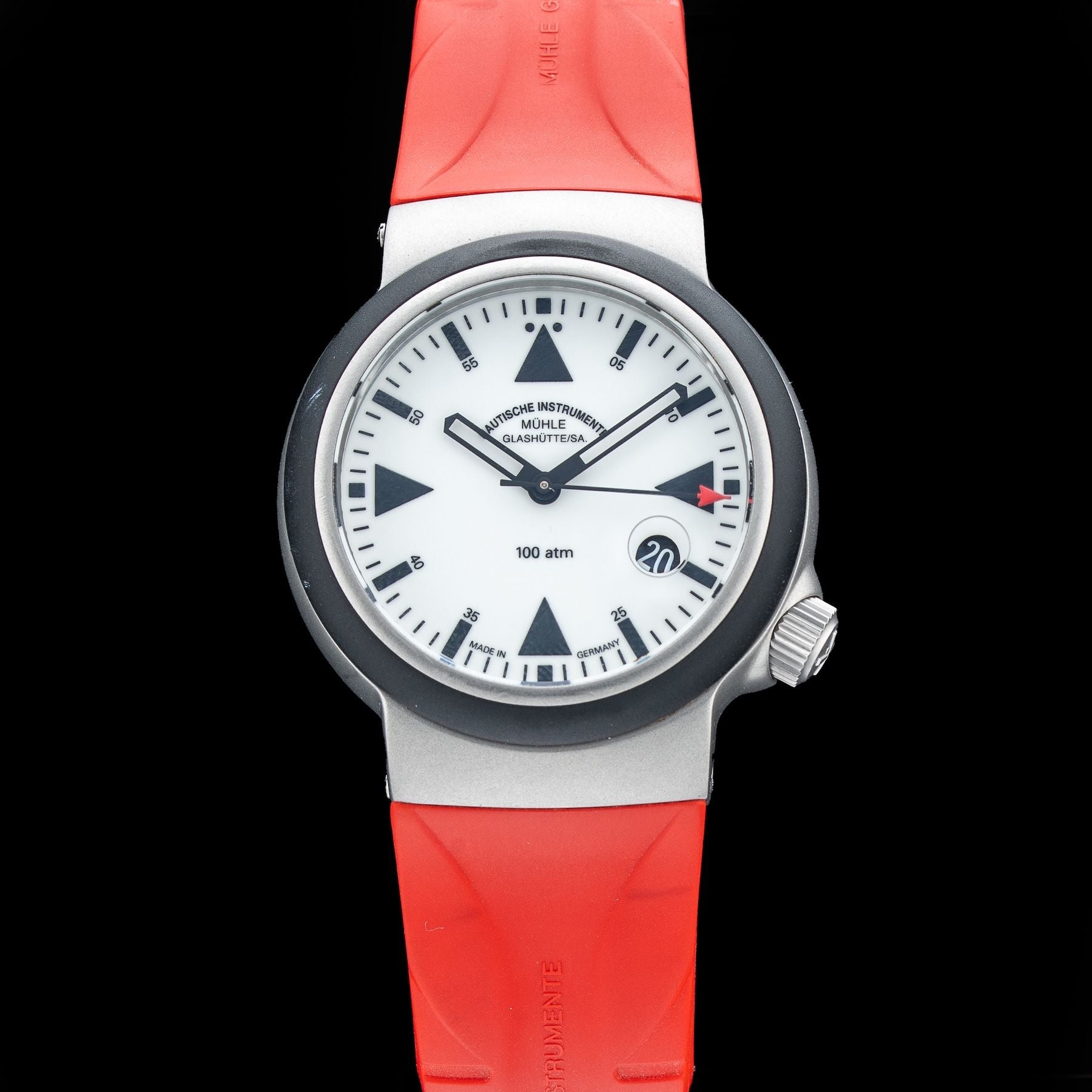 Mühle Glashütte S.A.R Rescue-Timer Lumen On Rubber Strap M1-41-08-KB