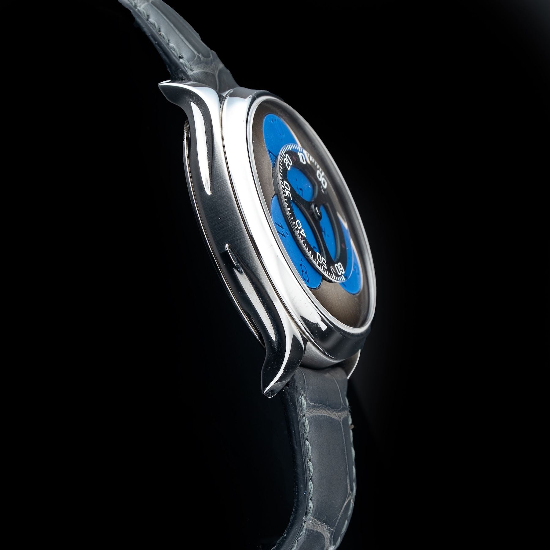 H. Moser & Cie. Endeavour Flying Hours Steel Limited Edition