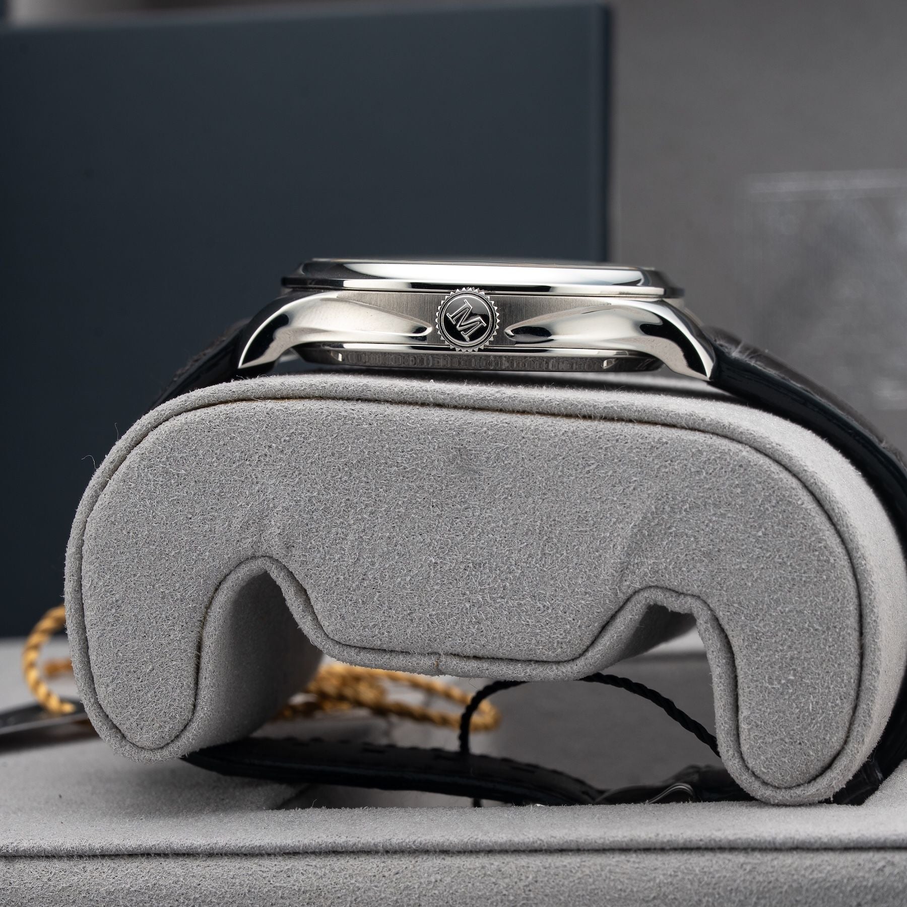 H. Moser & Cie. Endeavour Centre Seconds 1200-1240