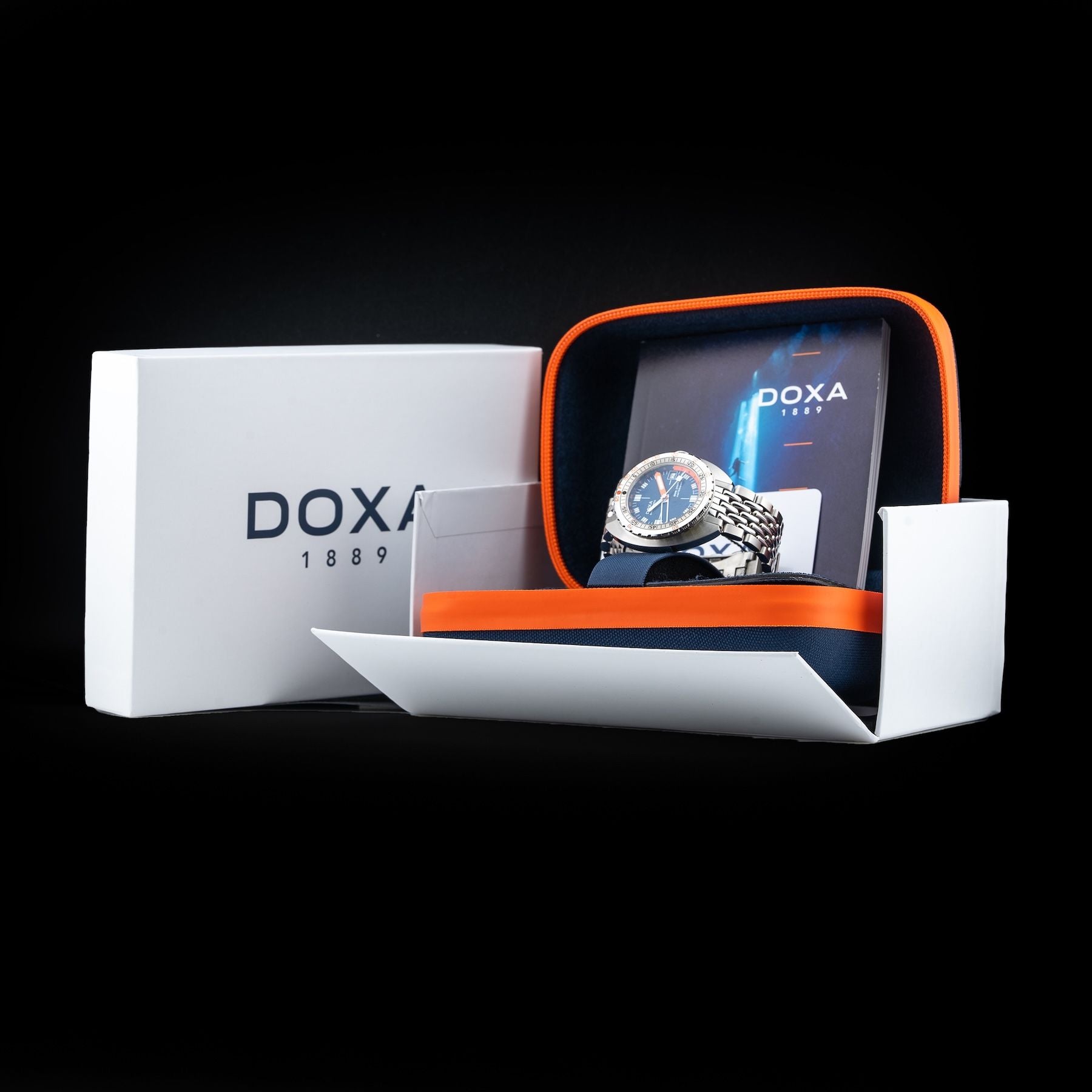 DOXA 855.10.201.10 SUB 250T GMT Caribbean On Stainless Steel Bracelet