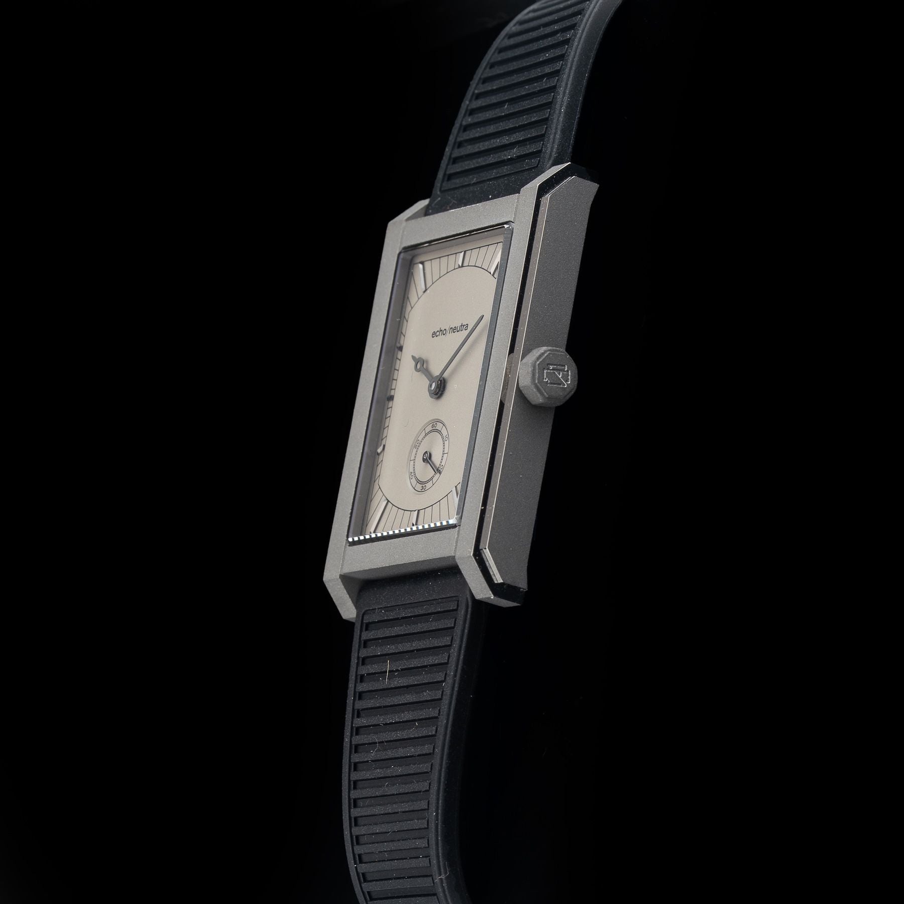Echo Neutra Rivanera Titanium Grey