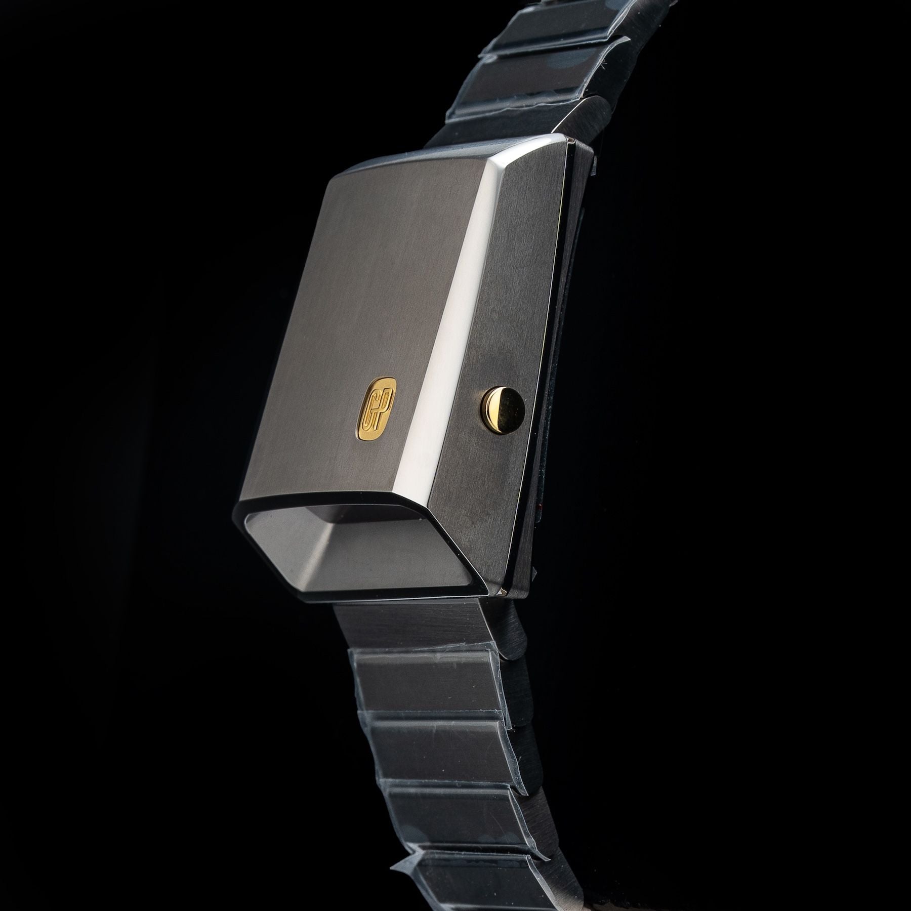 Girard Perregaux Casquette 2.0 Titanium & Gold 39800-21-3199-6CM