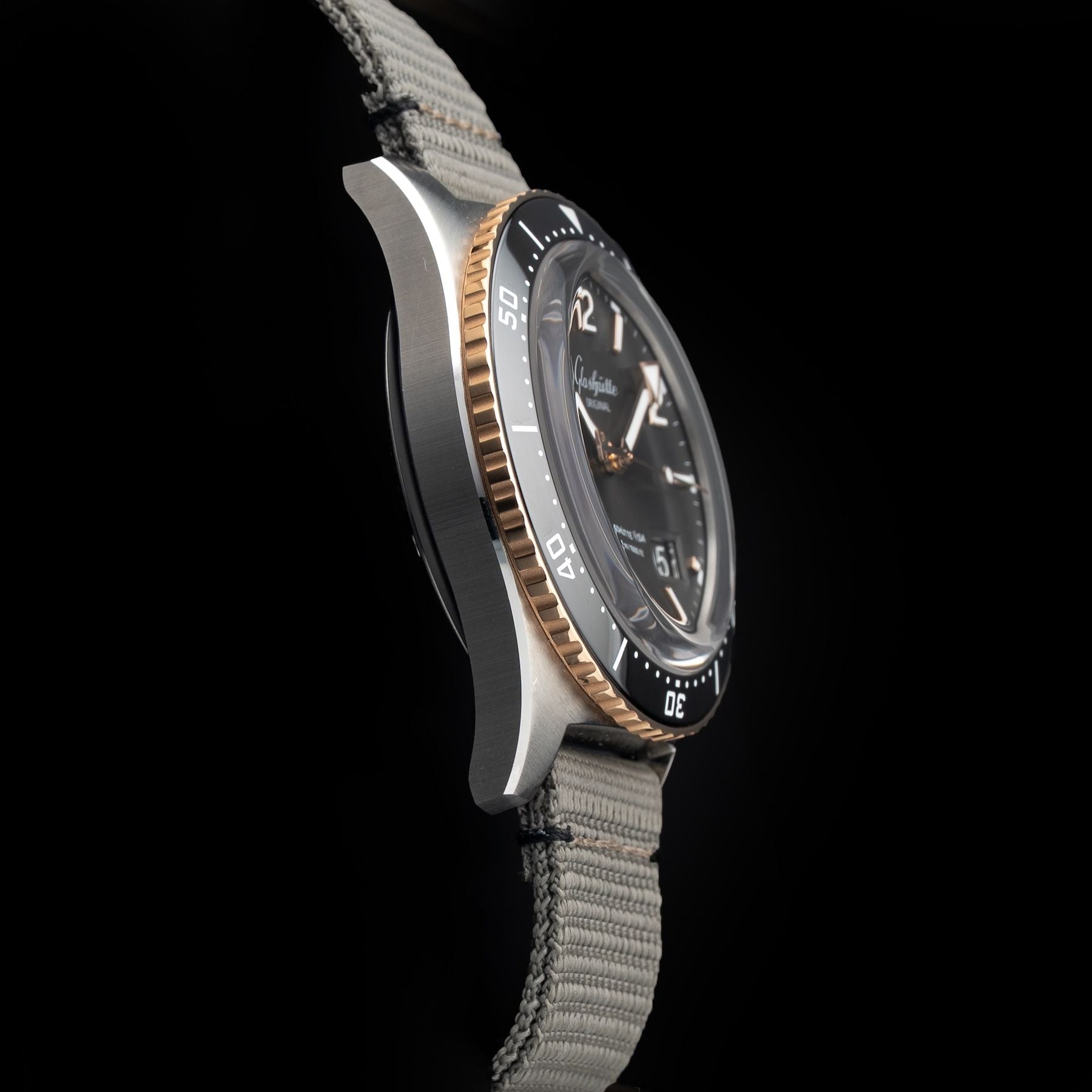 Glashütte Original 1-36-13-04-91-34 SeaQ Panorama Date Steel And Gold