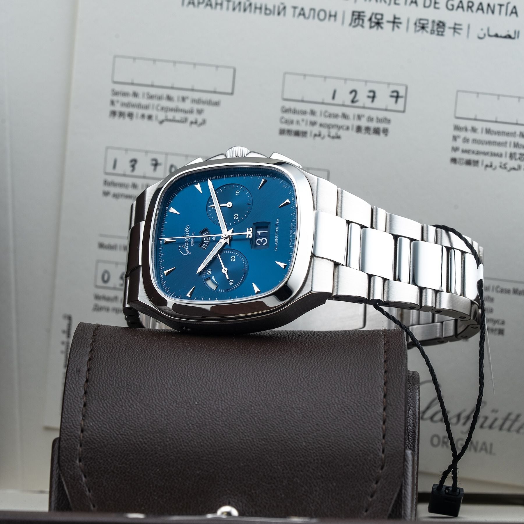 Glashütte Original Seventies Chronograph Panorama Date 1-37-02-08-02-70