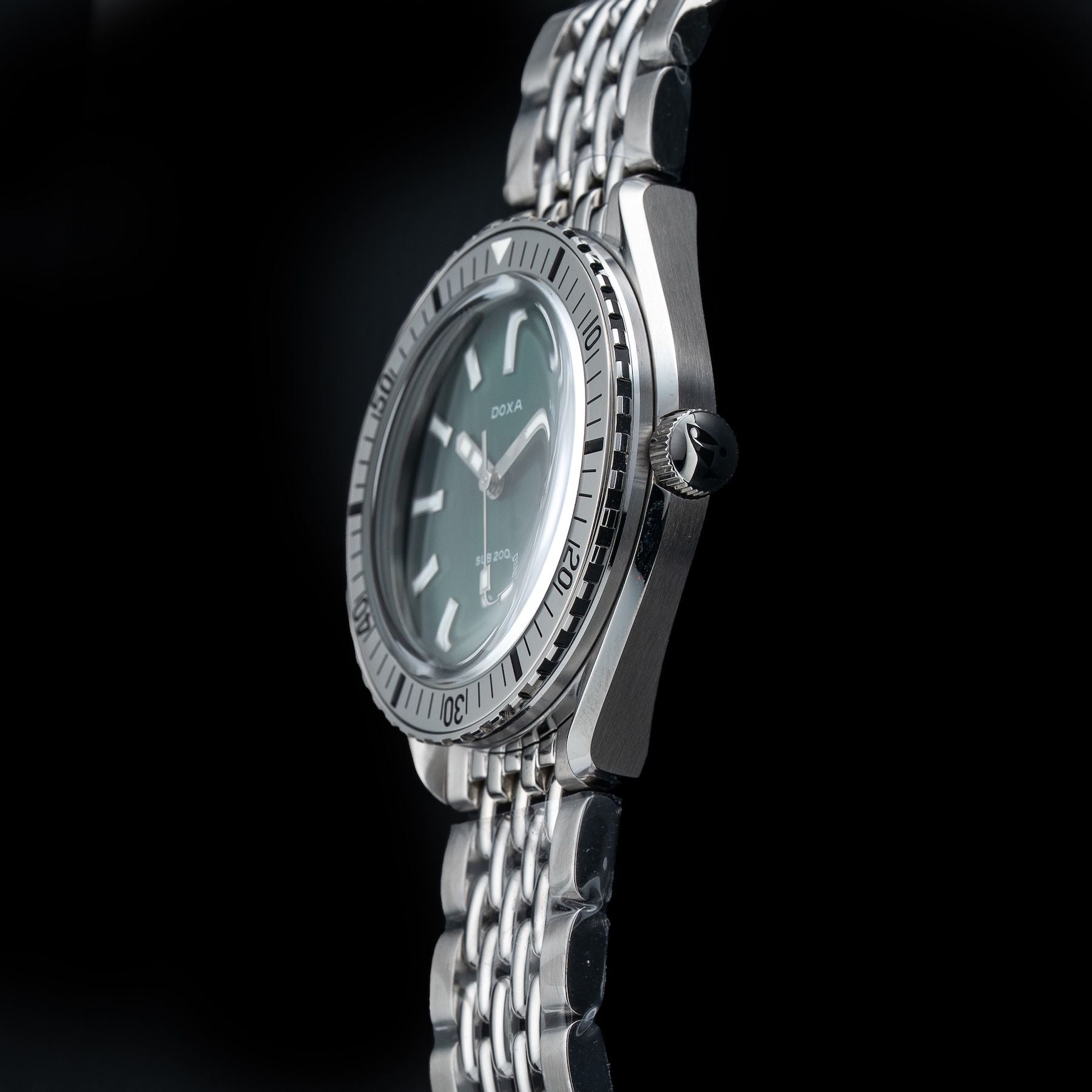 DOXA SUB 200 Sea Emerald 796.10.131.10 On Stainless Steel Bracelet
