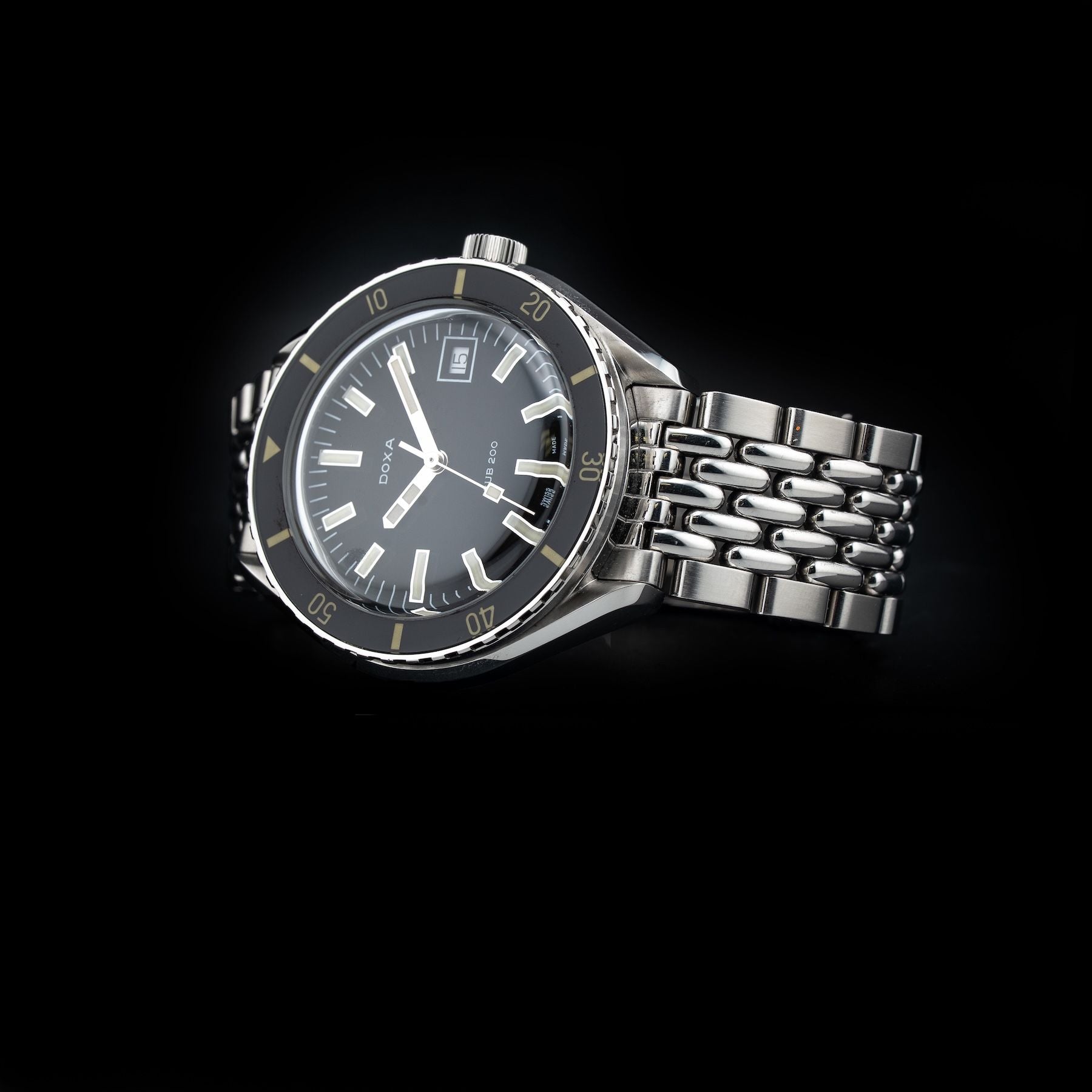 DOXA SUB 200 Sharkhunter 799.10.101.10