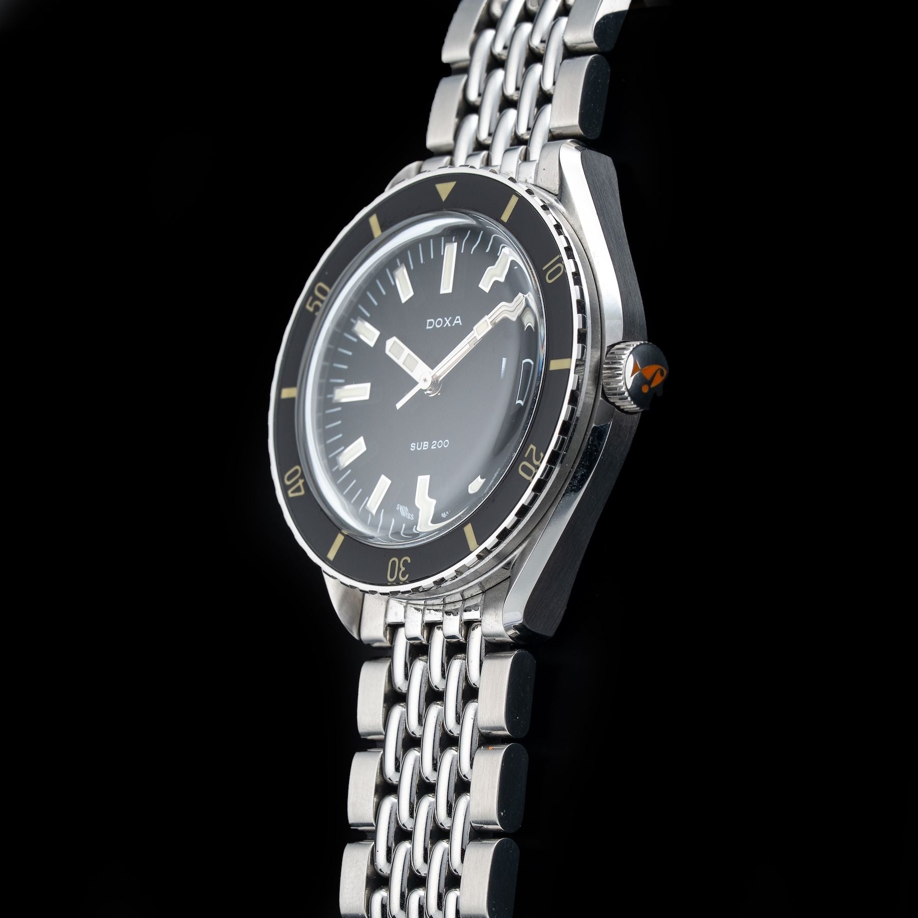 DOXA SUB 200 Sharkhunter 799.10.101.10