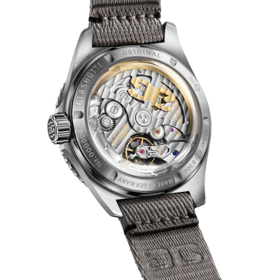 Glashütte Original SeaQ Panorama Date Blue Dial