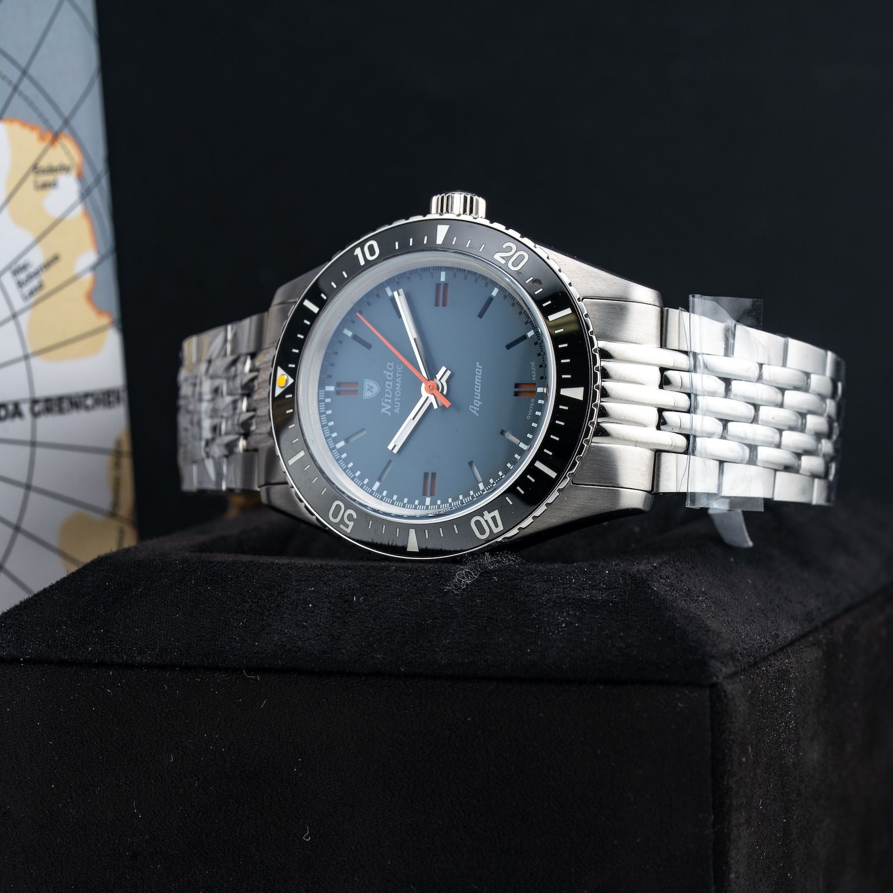 Nivada Grenchen 32077A04 Aquamar Grey On Beads of Rice Bracelet