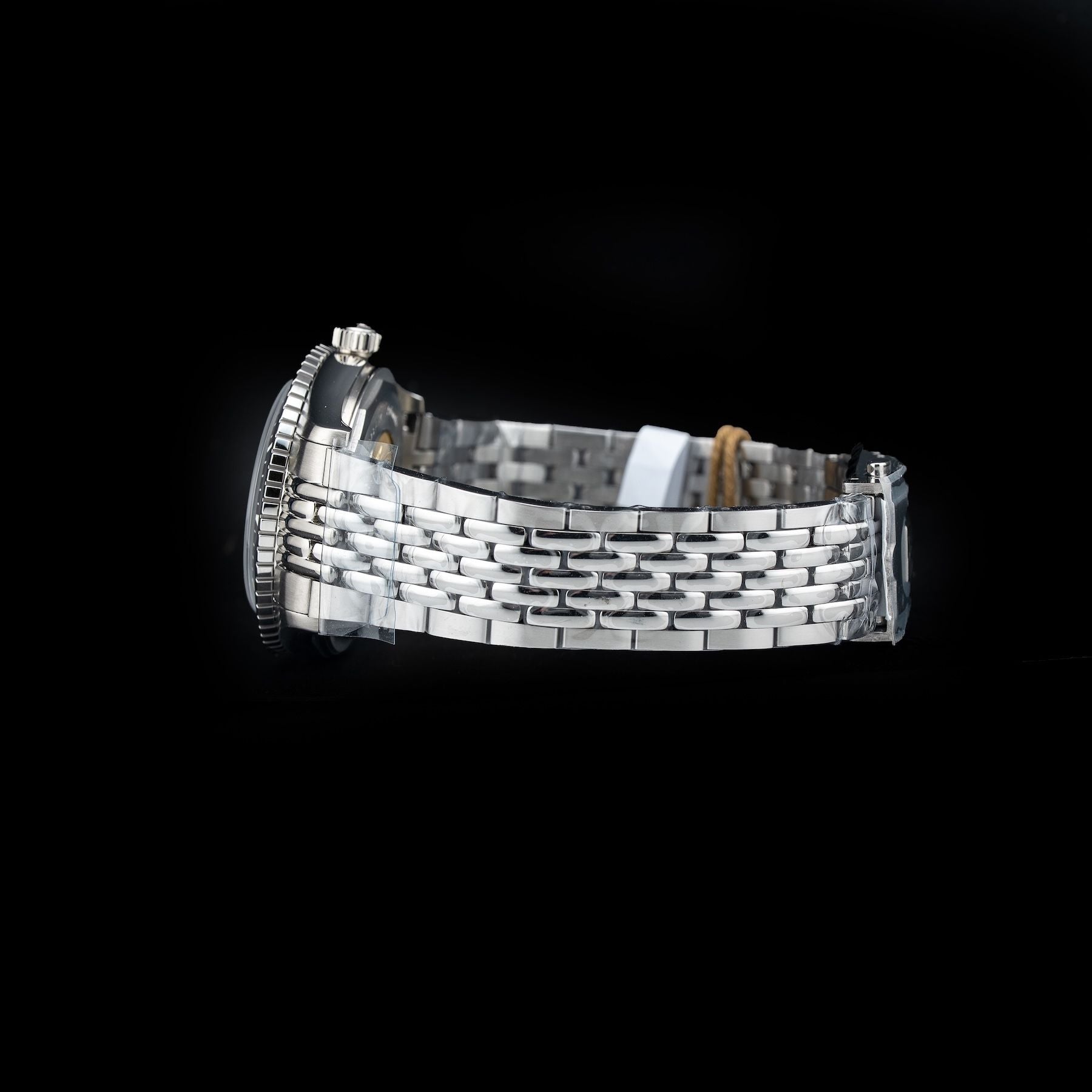 Nivada Grenchen 32077A04 Aquamar Grey On Beads of Rice Bracelet