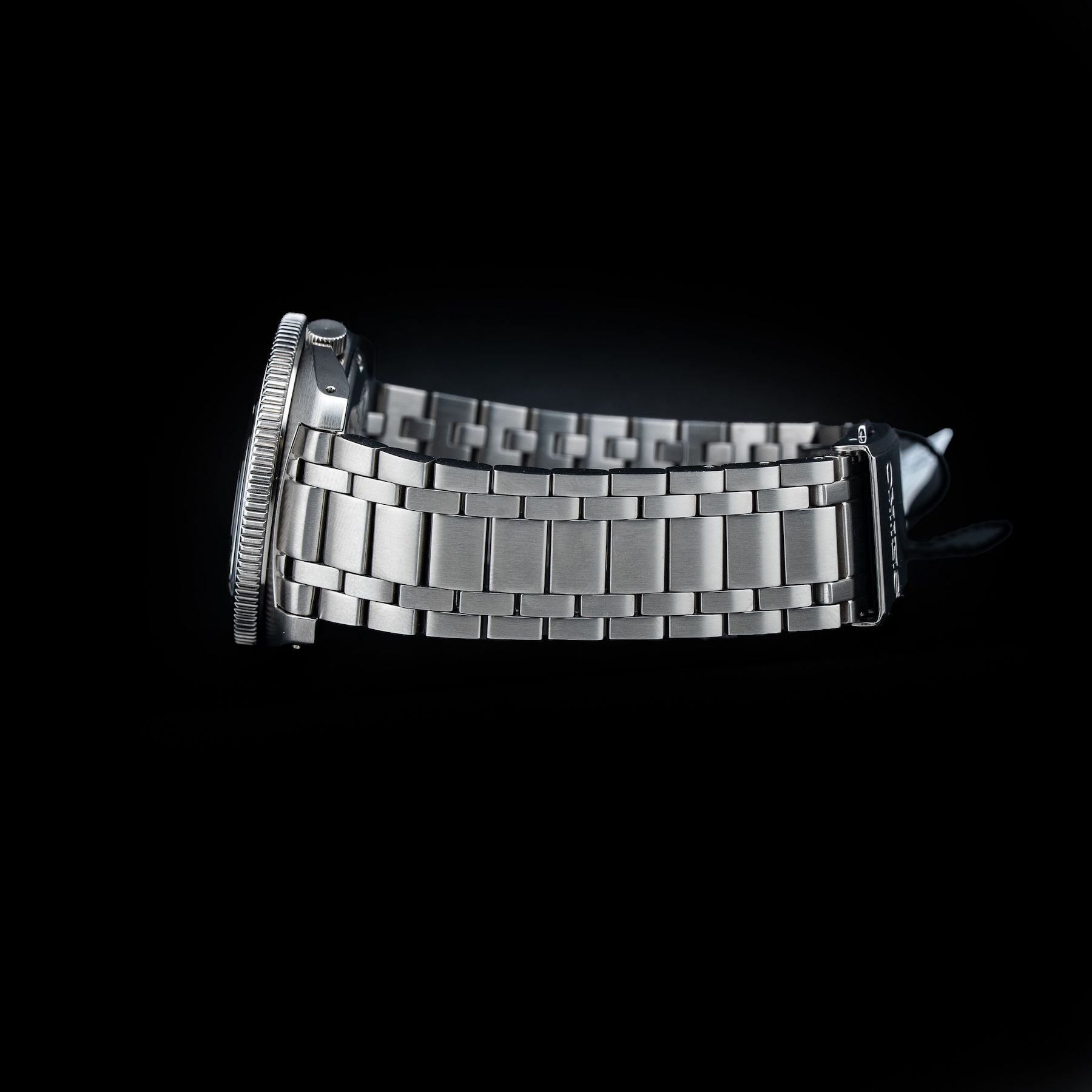 Seiko 5 Sports SRPL91 Heritage Design Re-Creation