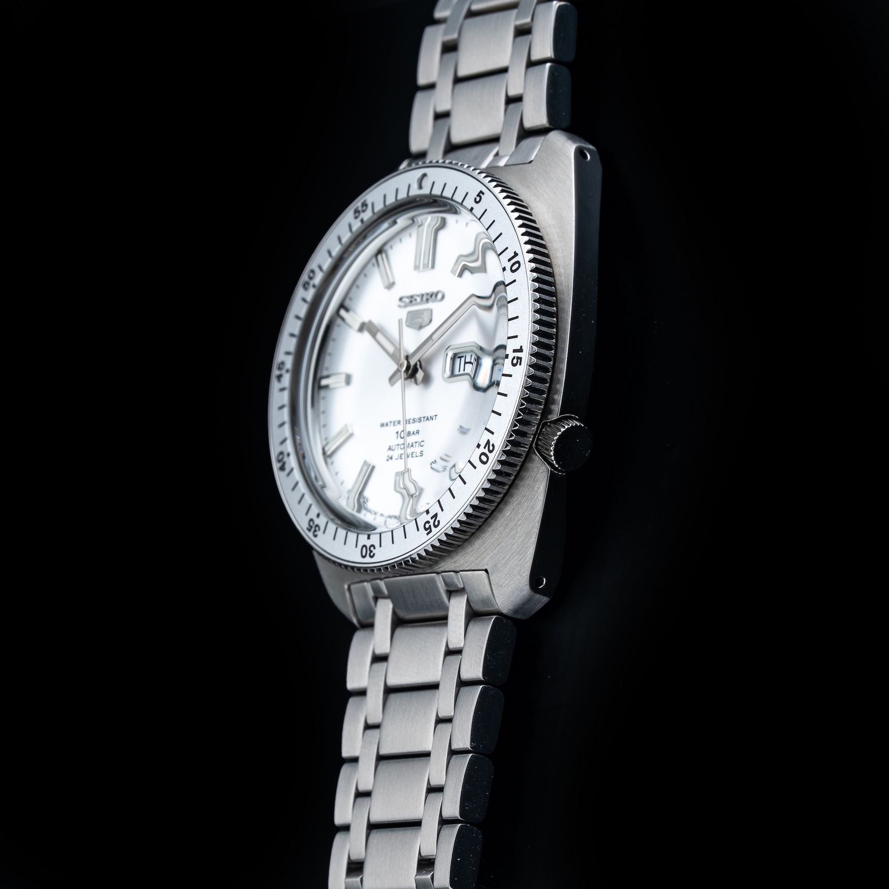 Seiko 5 Sports SRPL91 Heritage Design Re-Creation