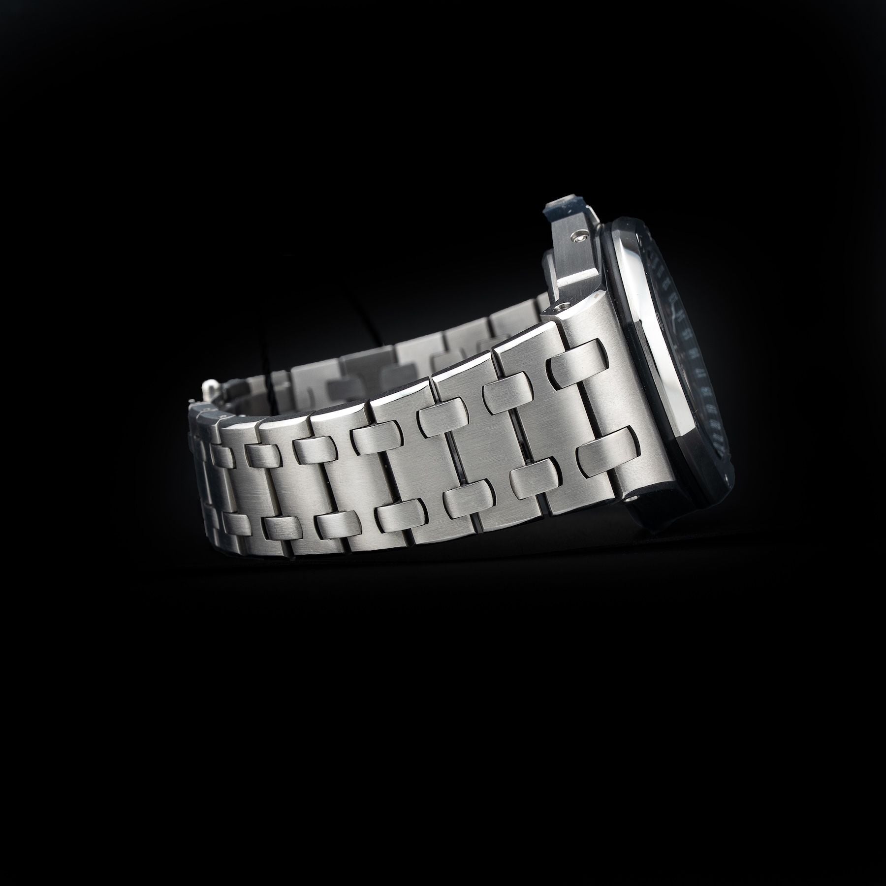 Audemars Piguet Royal Oak Offshore Triple 25807ST.OO.1010ST.01