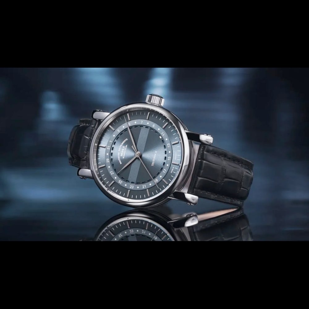 Mühle Glashütte Teutonia II Ring Date On Bracelet M1-33-52-MB