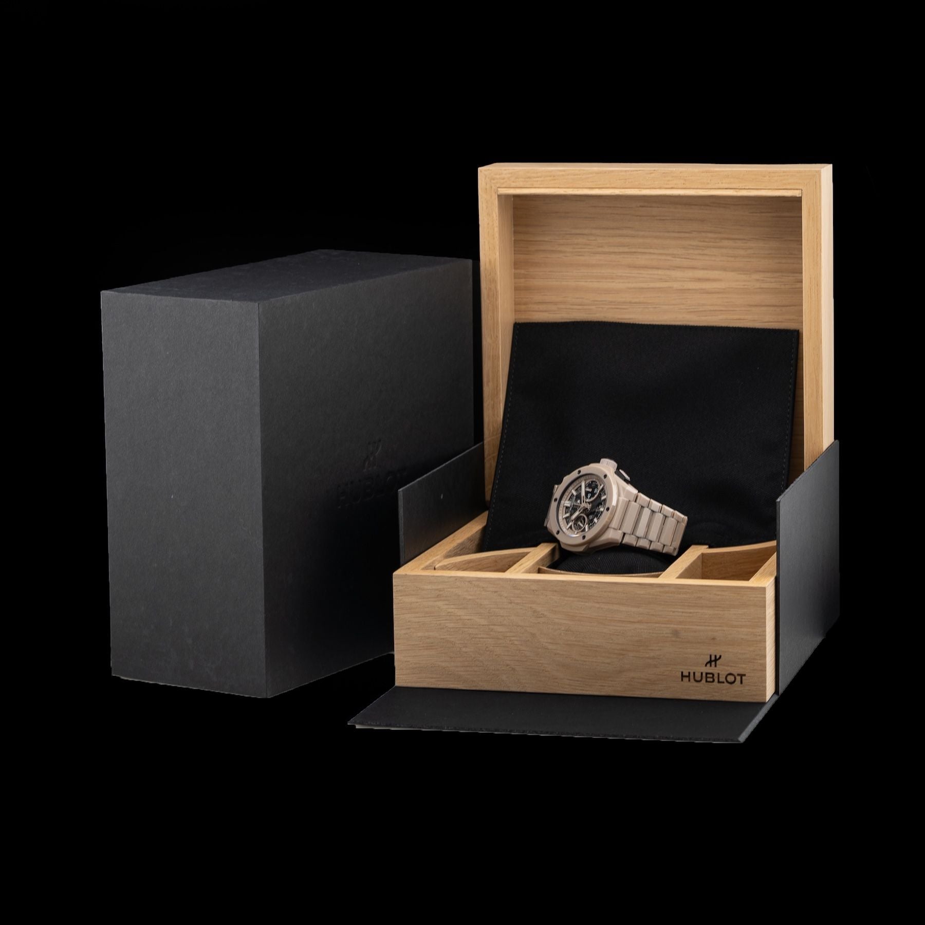 Hublot Big Bang Integral Beige Ceramic 42MM 451.CZ.4620.CZ
