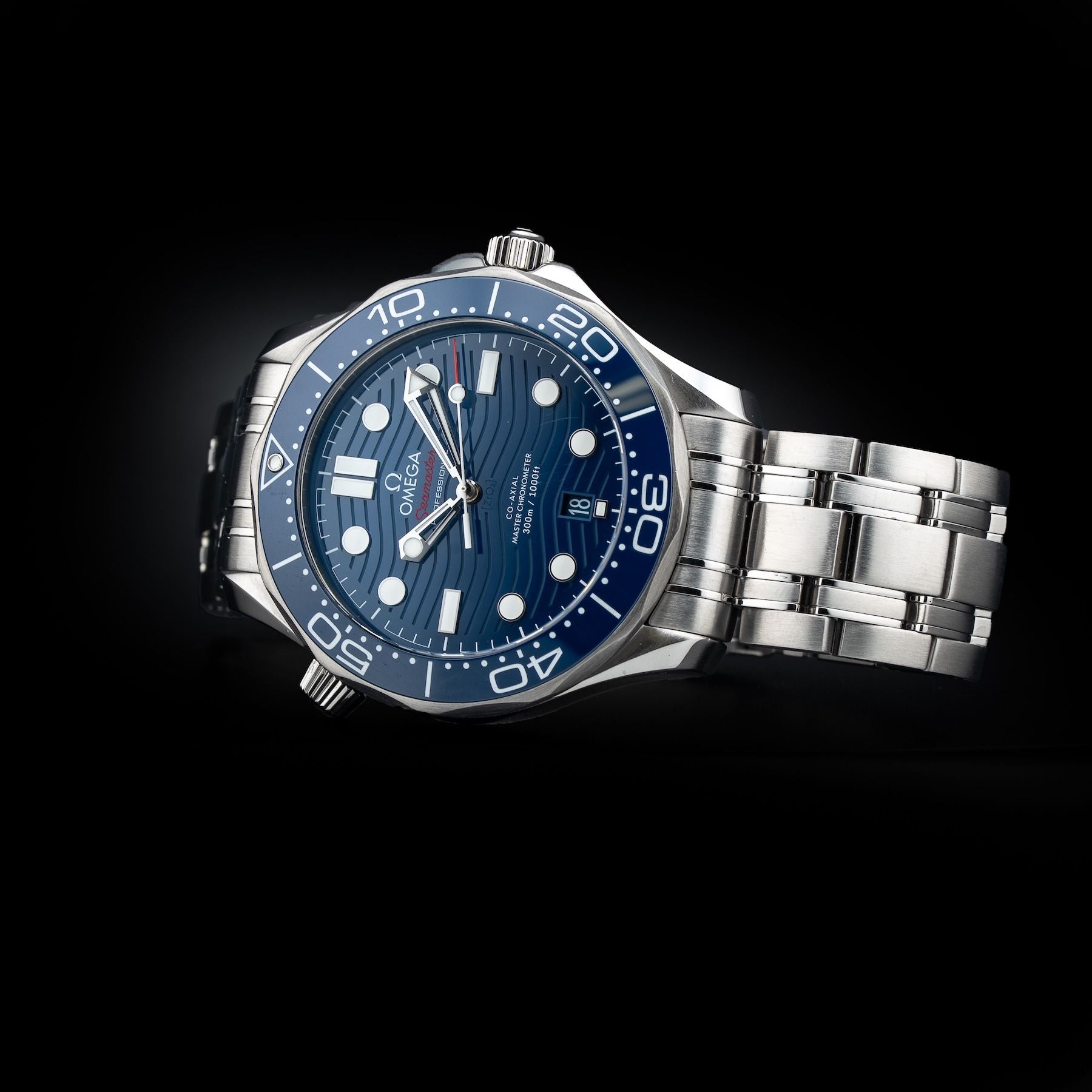 Omega 210.30.42.20.03.001 Seamaster Diver 300M Co-Axial Master Chronometer On Bracelet