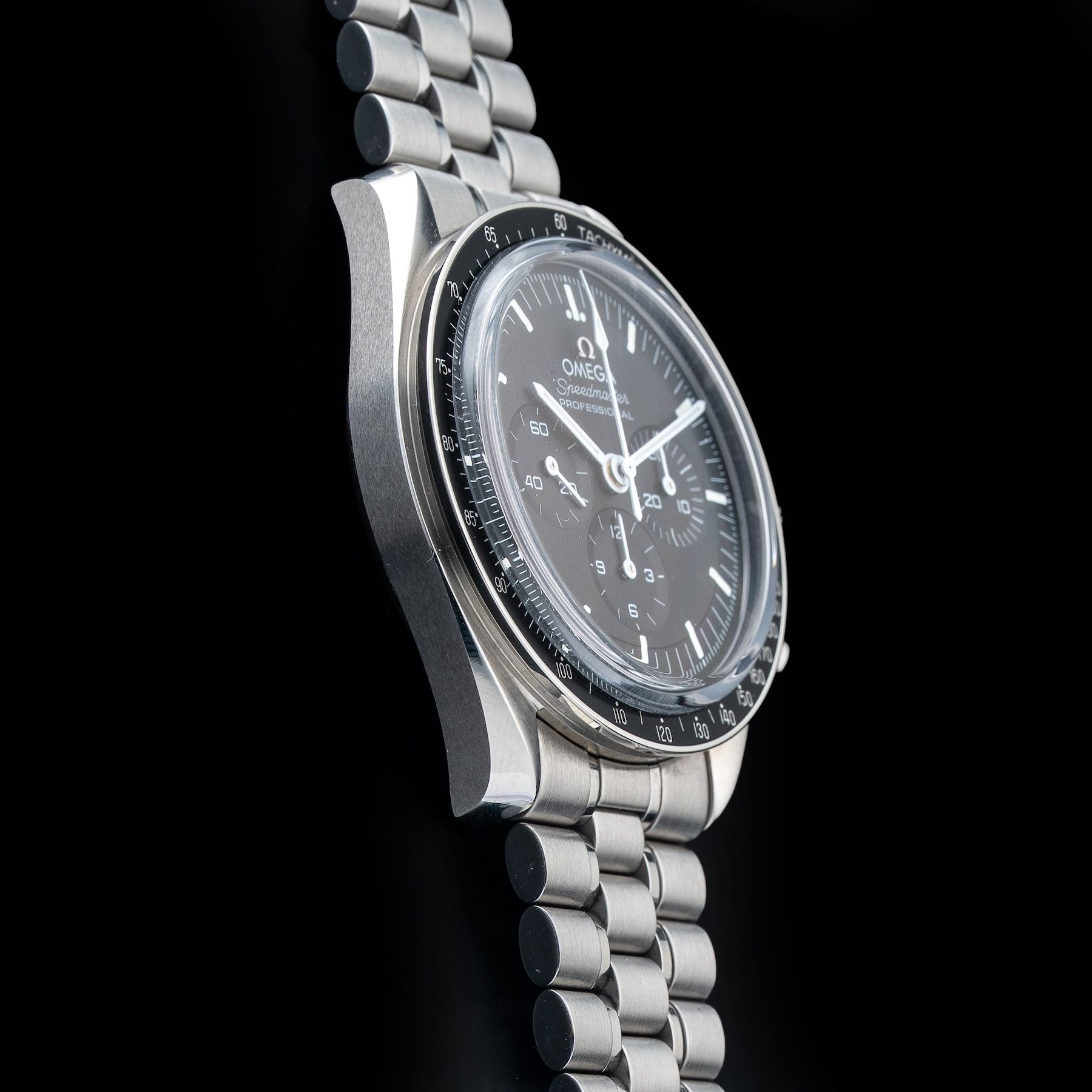 Omega 310.30.42.50.01.002 Speedmaster Moonwatch Professional Master Chronograph