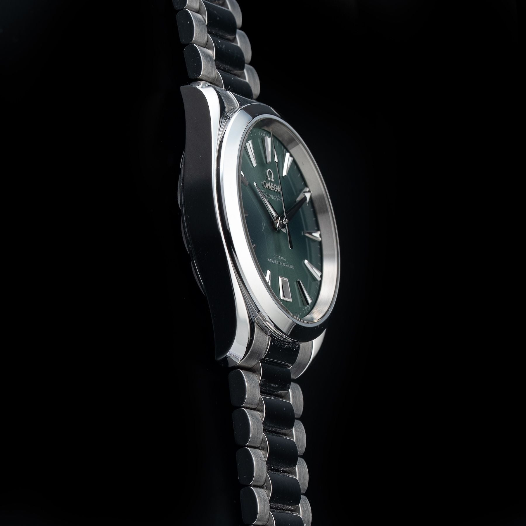 Omega Aqua Terra Shades 150M Coaxial Master Chronometer 220.10.38.20.10.002