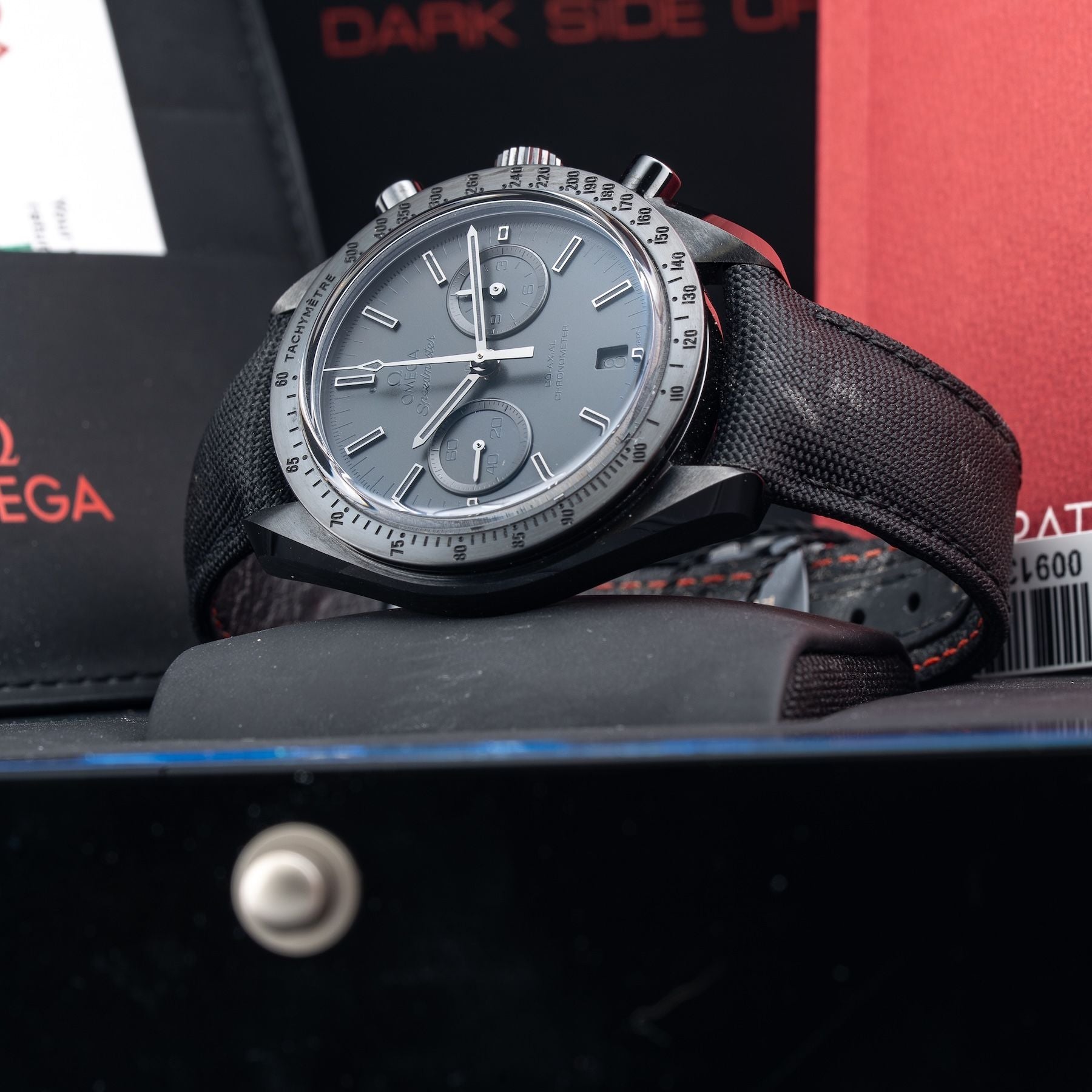 Omega Speedmaster Moonwatch Professional Dark Side of the Moon Black 311.92.44.51.01.005