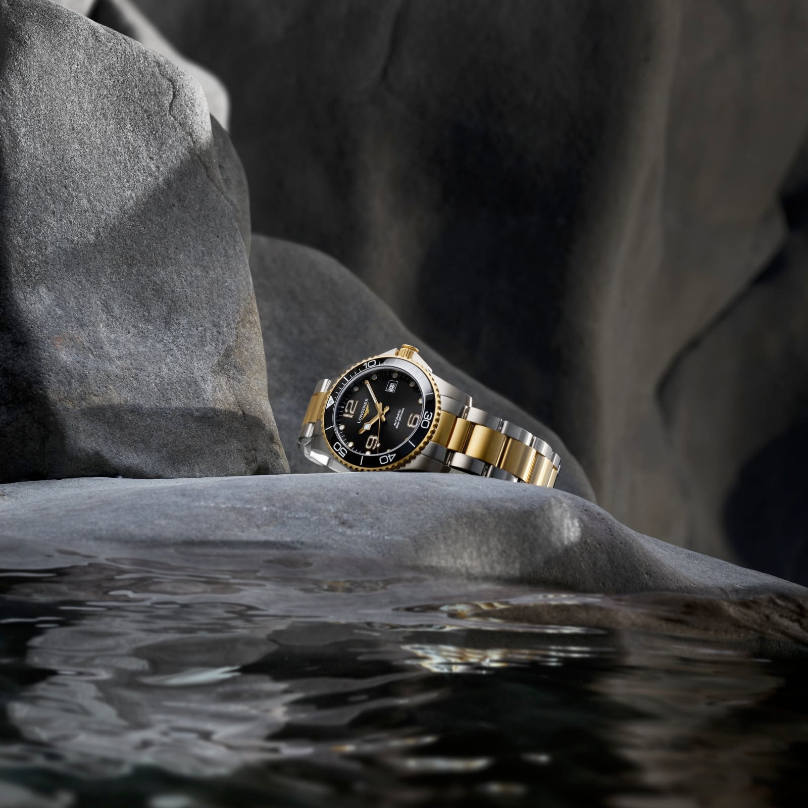 Longines Hydroconquest Sunray Black Dial 41mm L3.781.3.56.7