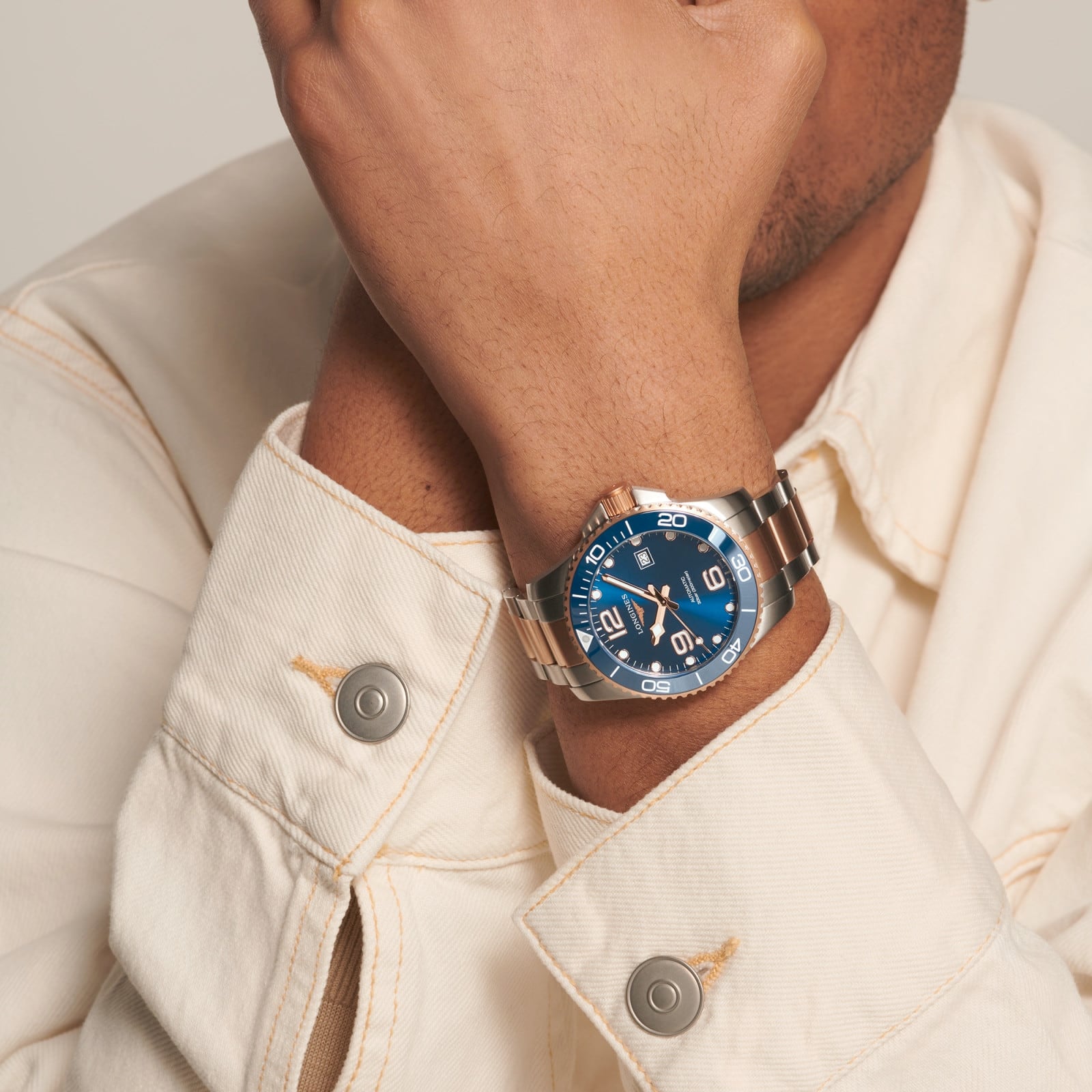Longines Hydroconquest Sunray Blue Dial 43mm L3.782.3.98.7
