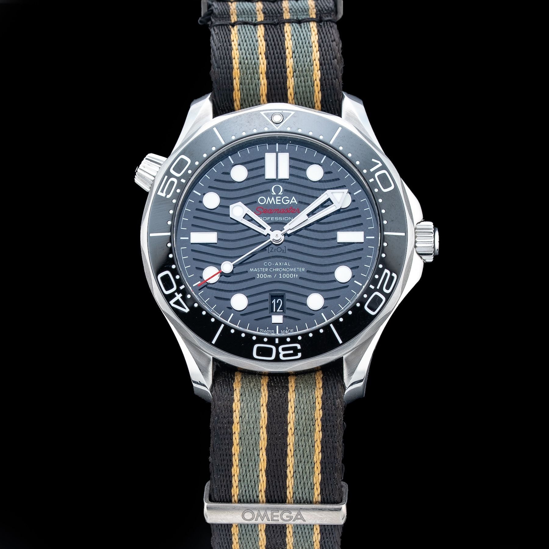 Omega 210.30.42.20.01.001 Seamaster Diver 300M Co-Axial Master Chronometer Black Dial on Bracelet